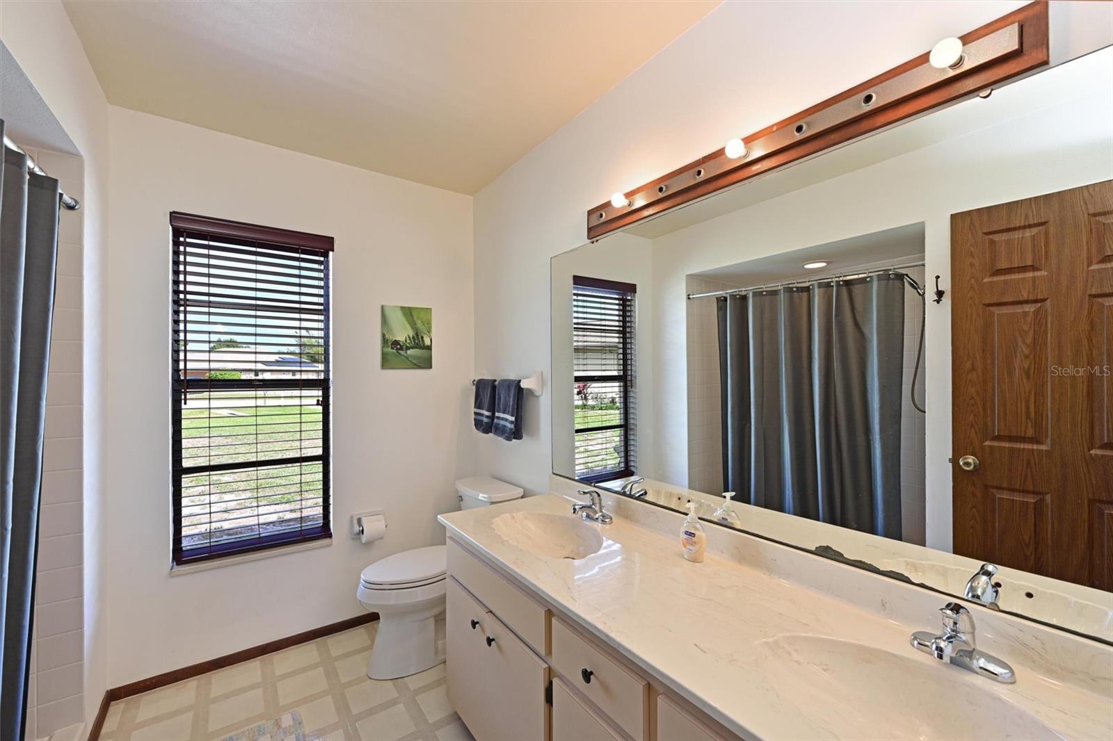 8103 13TH AVE NW, BRADENTON, FL, 34209