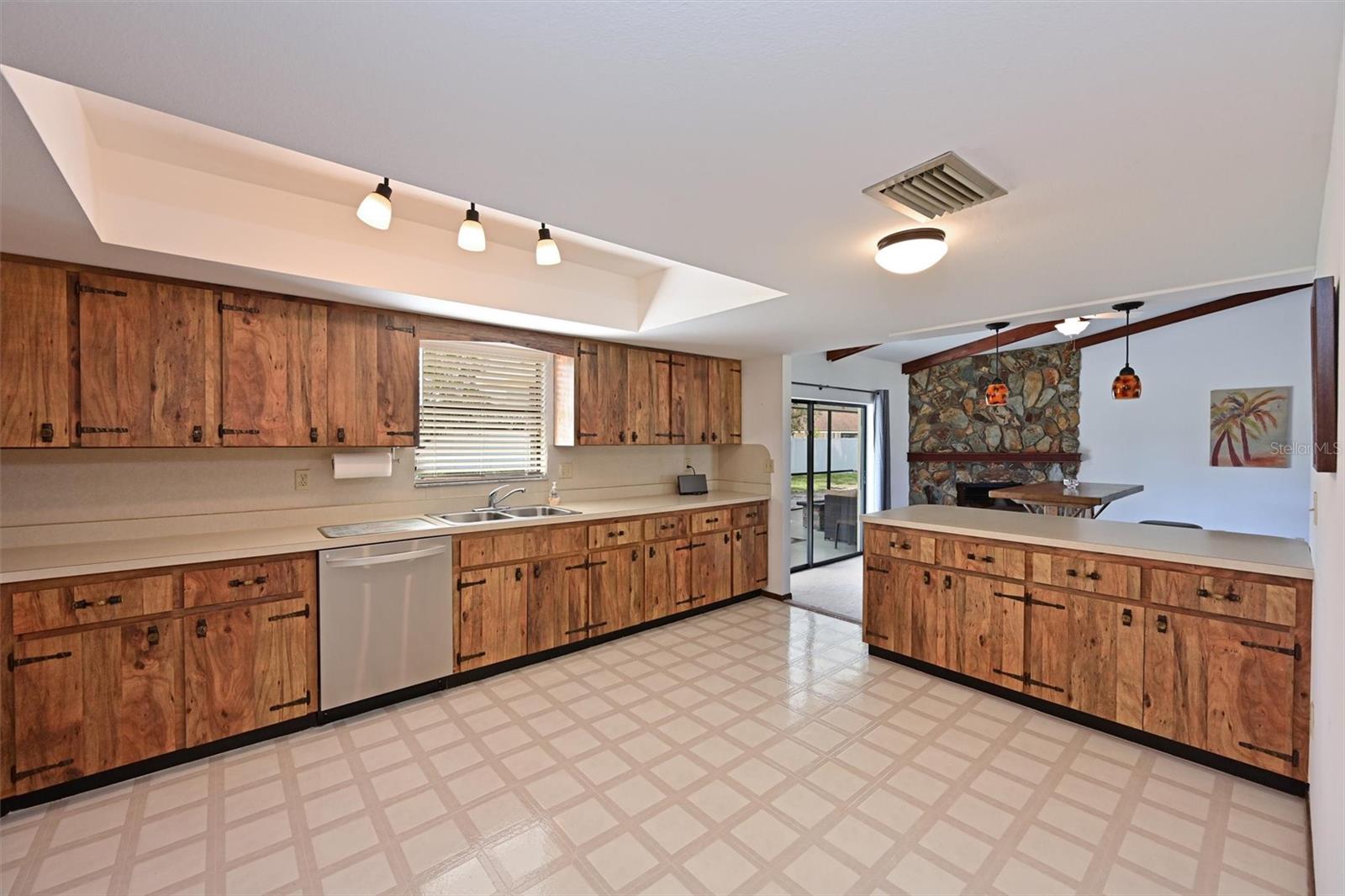 8103 13TH AVE NW, BRADENTON, FL, 34209