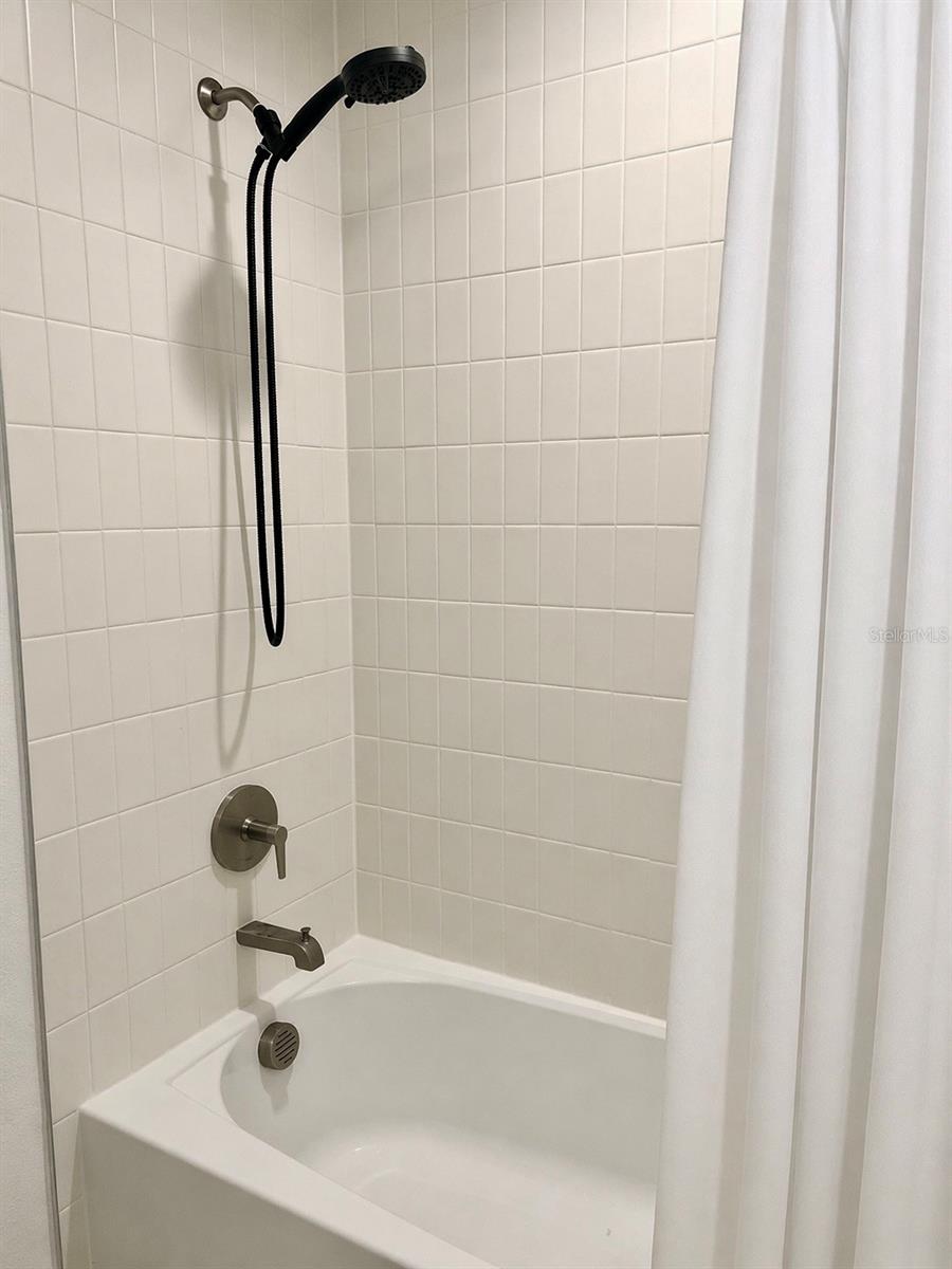 1741 CROWNCREST DR, APOPKA, FL, 32703