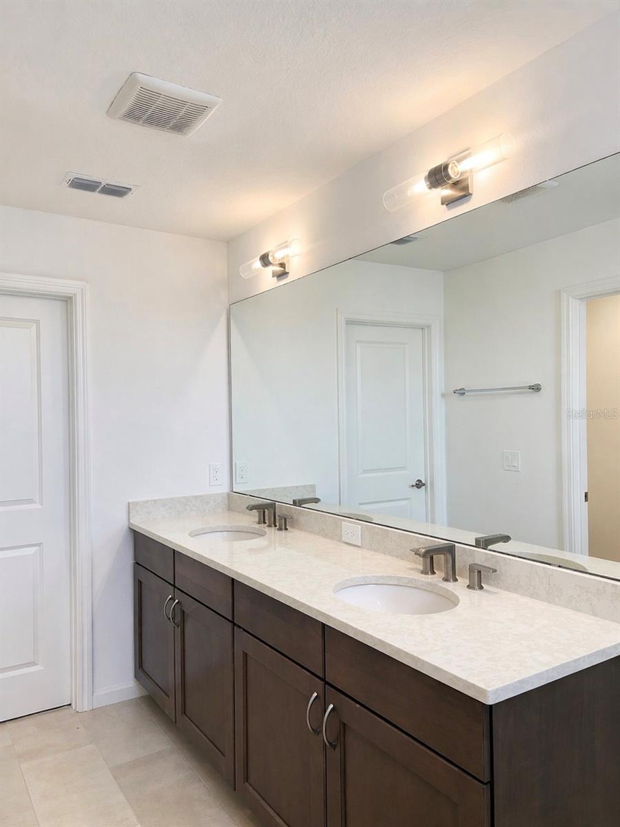 1741 CROWNCREST DR, APOPKA, FL, 32703