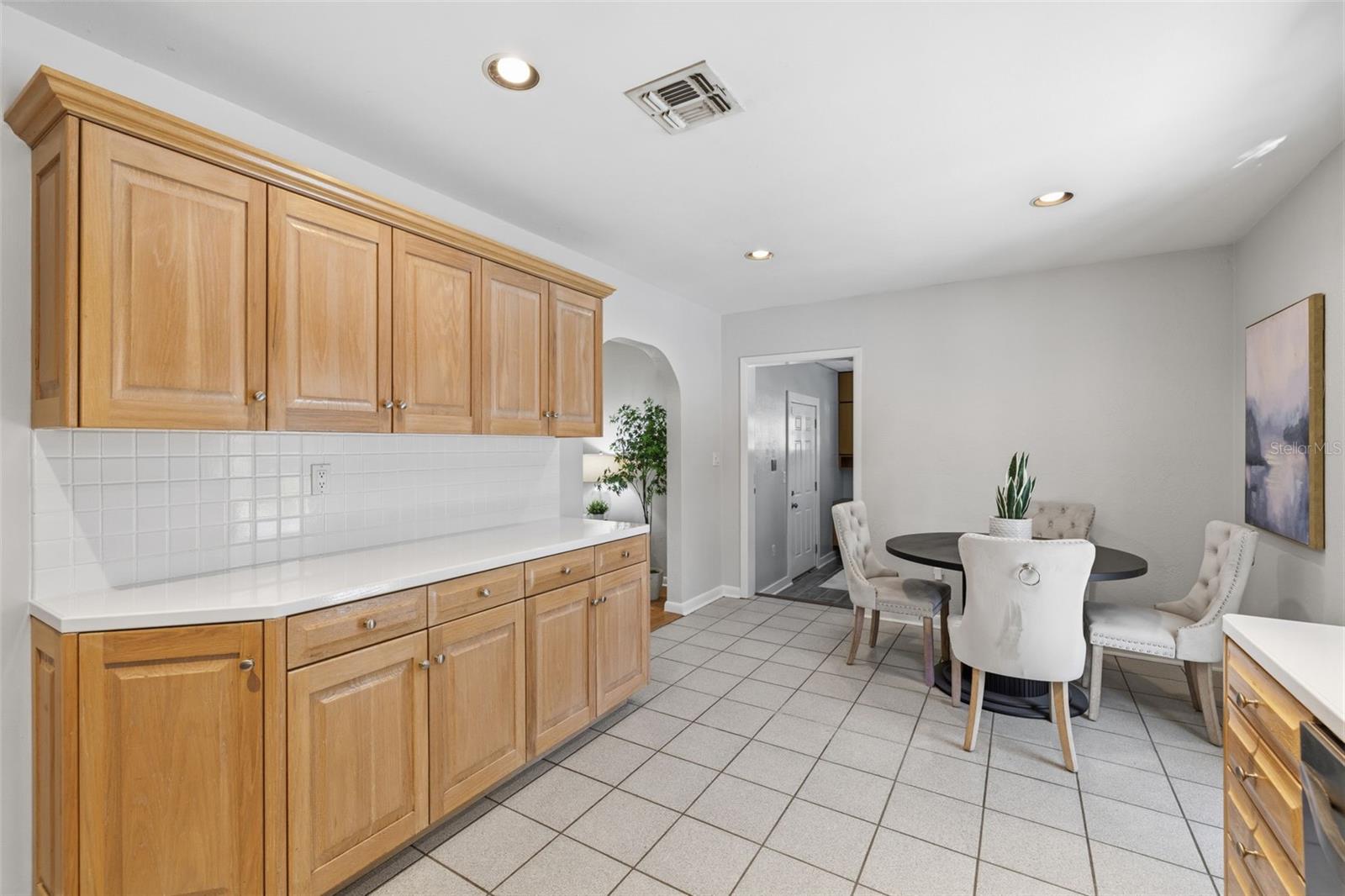 308 LIVE OAK AVE, TEMPLE TERRACE, FL, 33617