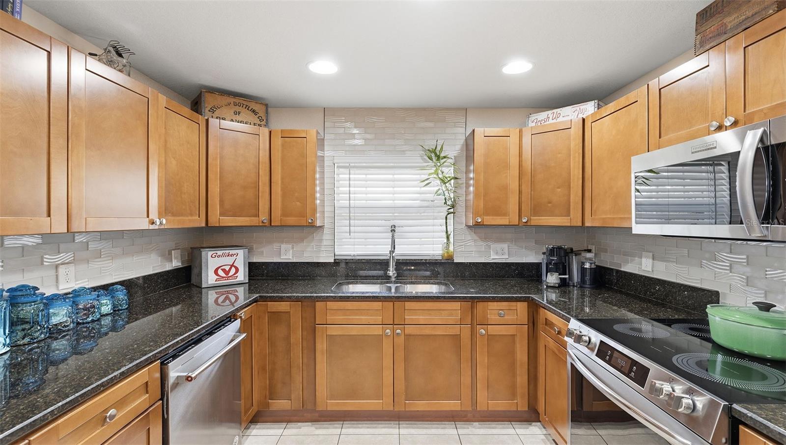 8315 N 37TH ST, TAMPA, FL, 33604