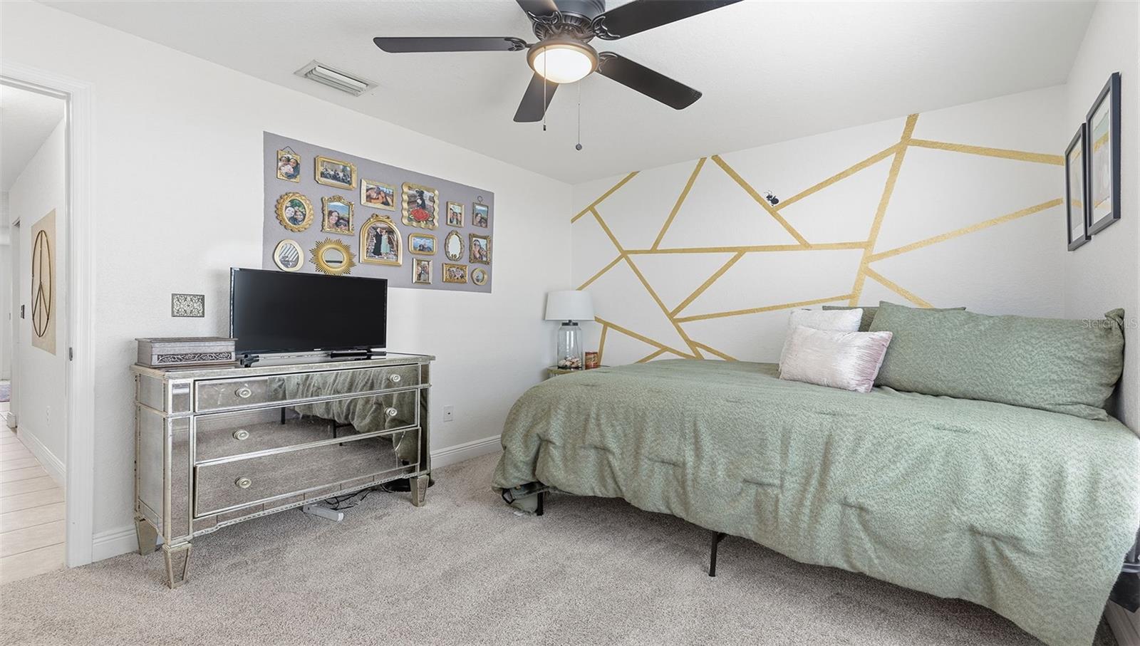 8315 N 37TH ST, TAMPA, FL, 33604