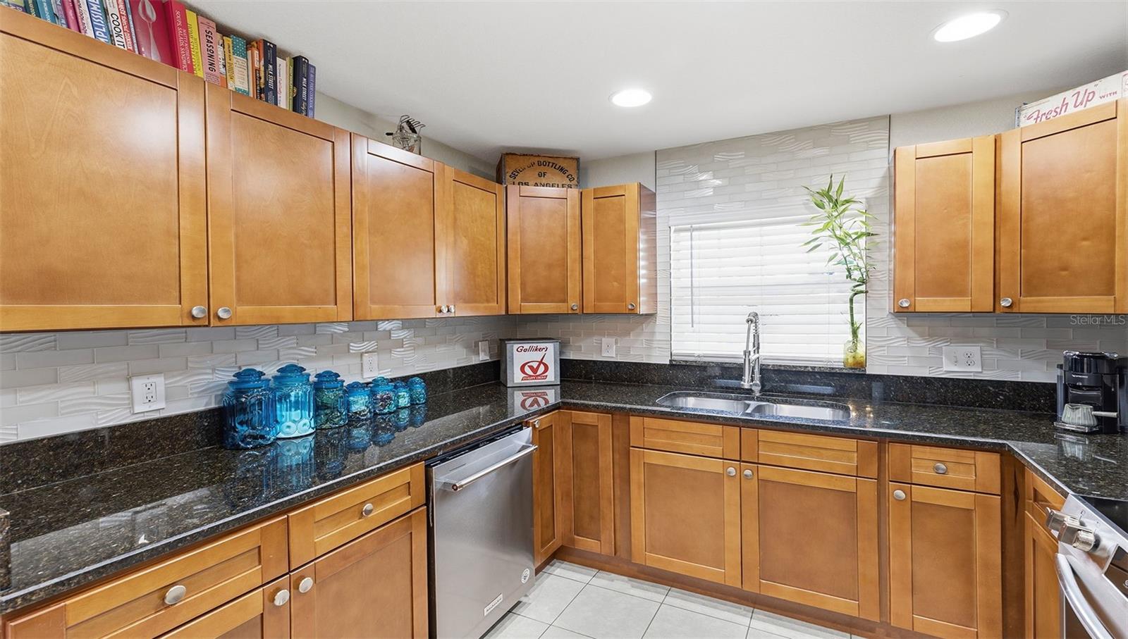 8315 N 37TH ST, TAMPA, FL, 33604