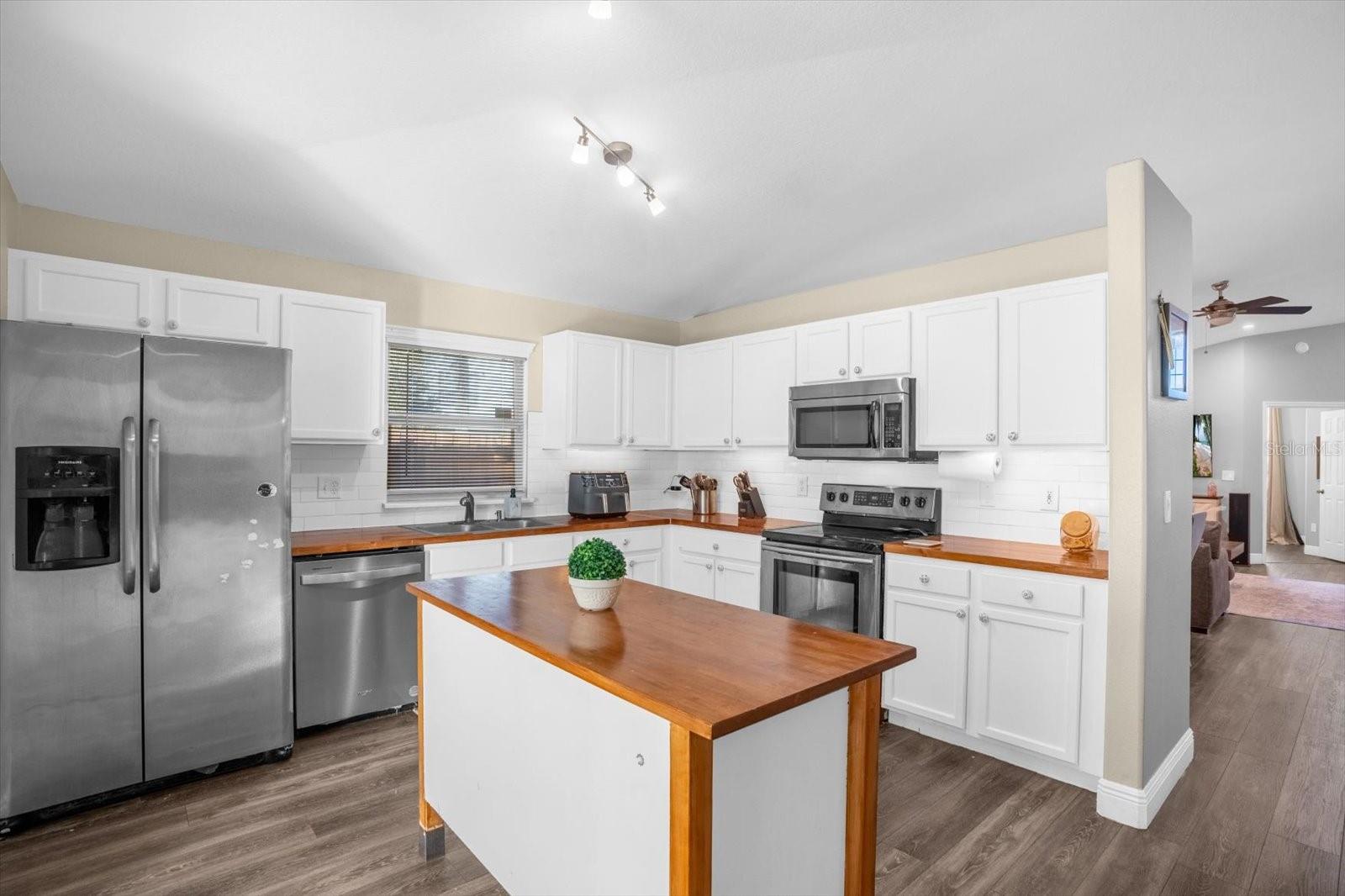 2547 ABACUS CT, LAKE MARY, FL, 32746