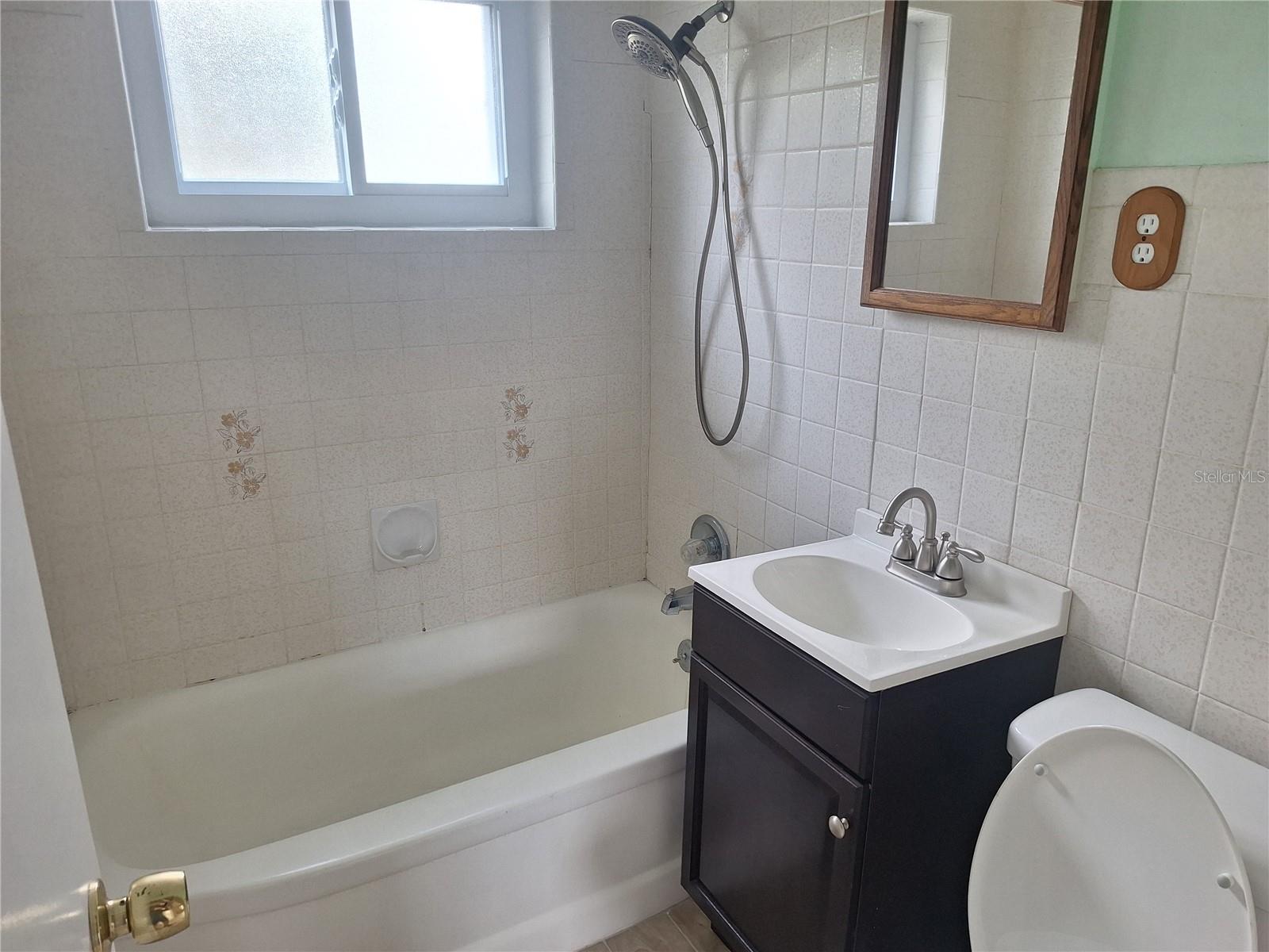 8916 NARCISSUS AVE, SEMINOLE, FL, 33777