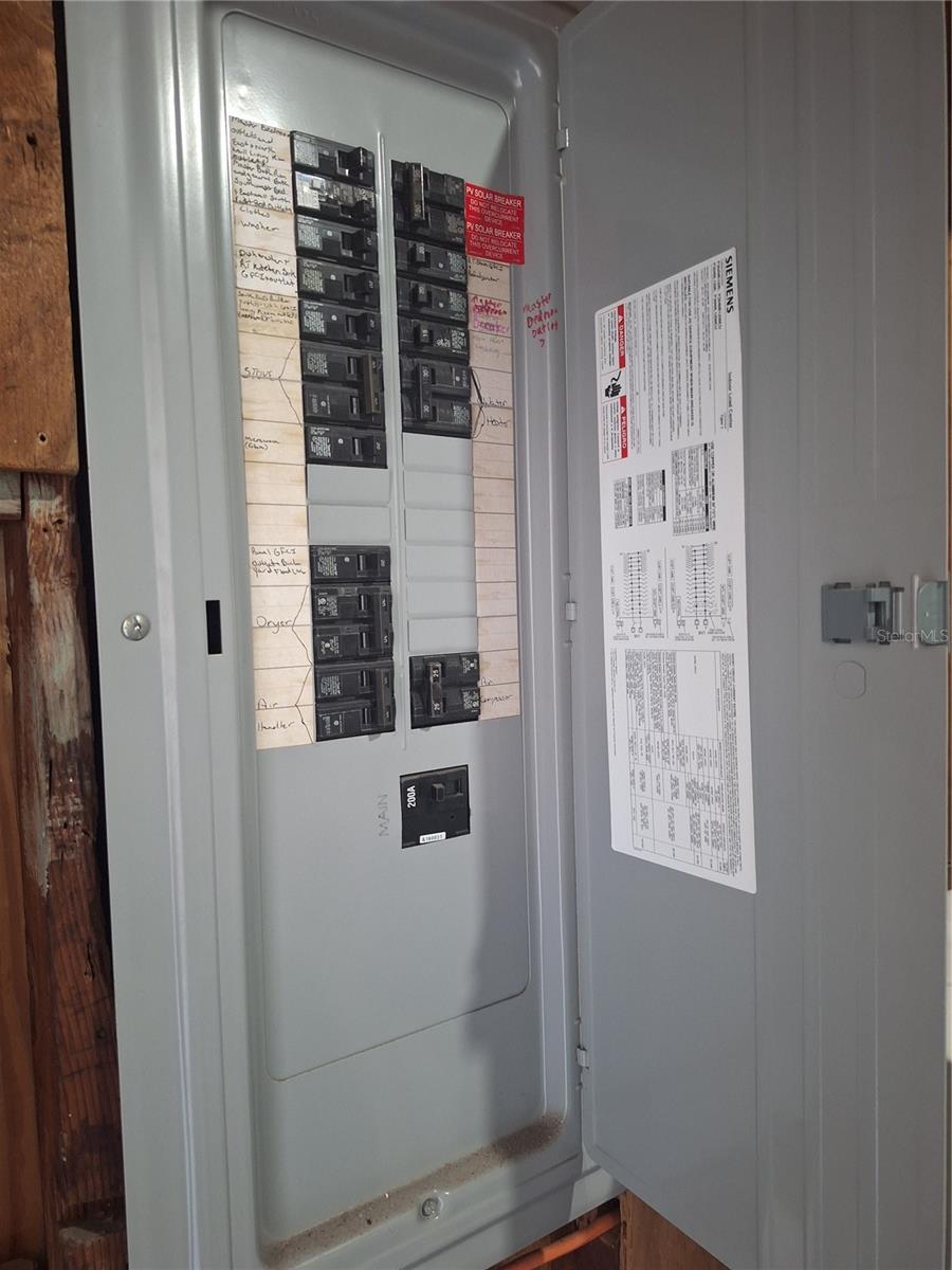 8916 NARCISSUS AVE, SEMINOLE, FL, 33777