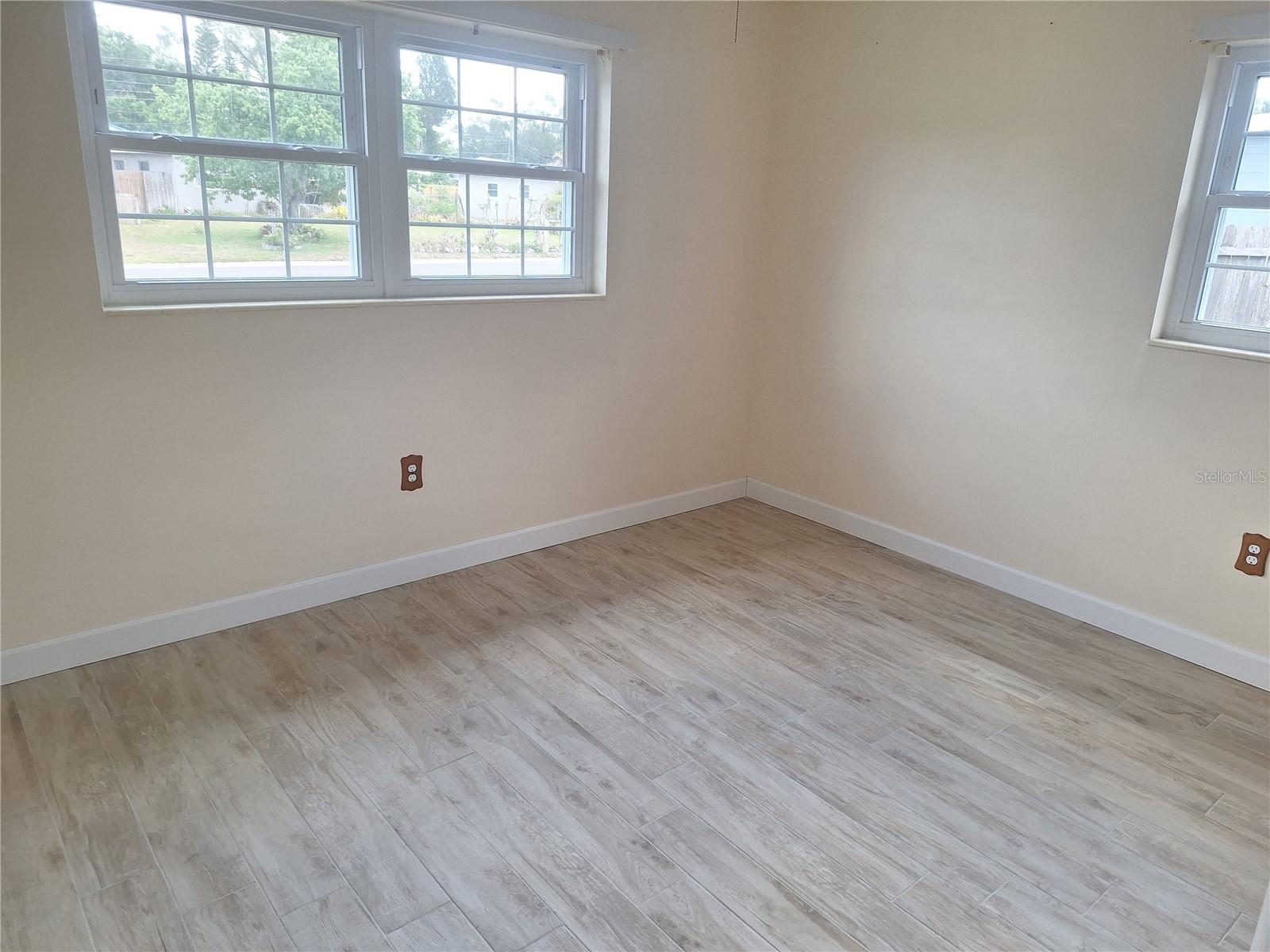 8916 NARCISSUS AVE, SEMINOLE, FL, 33777