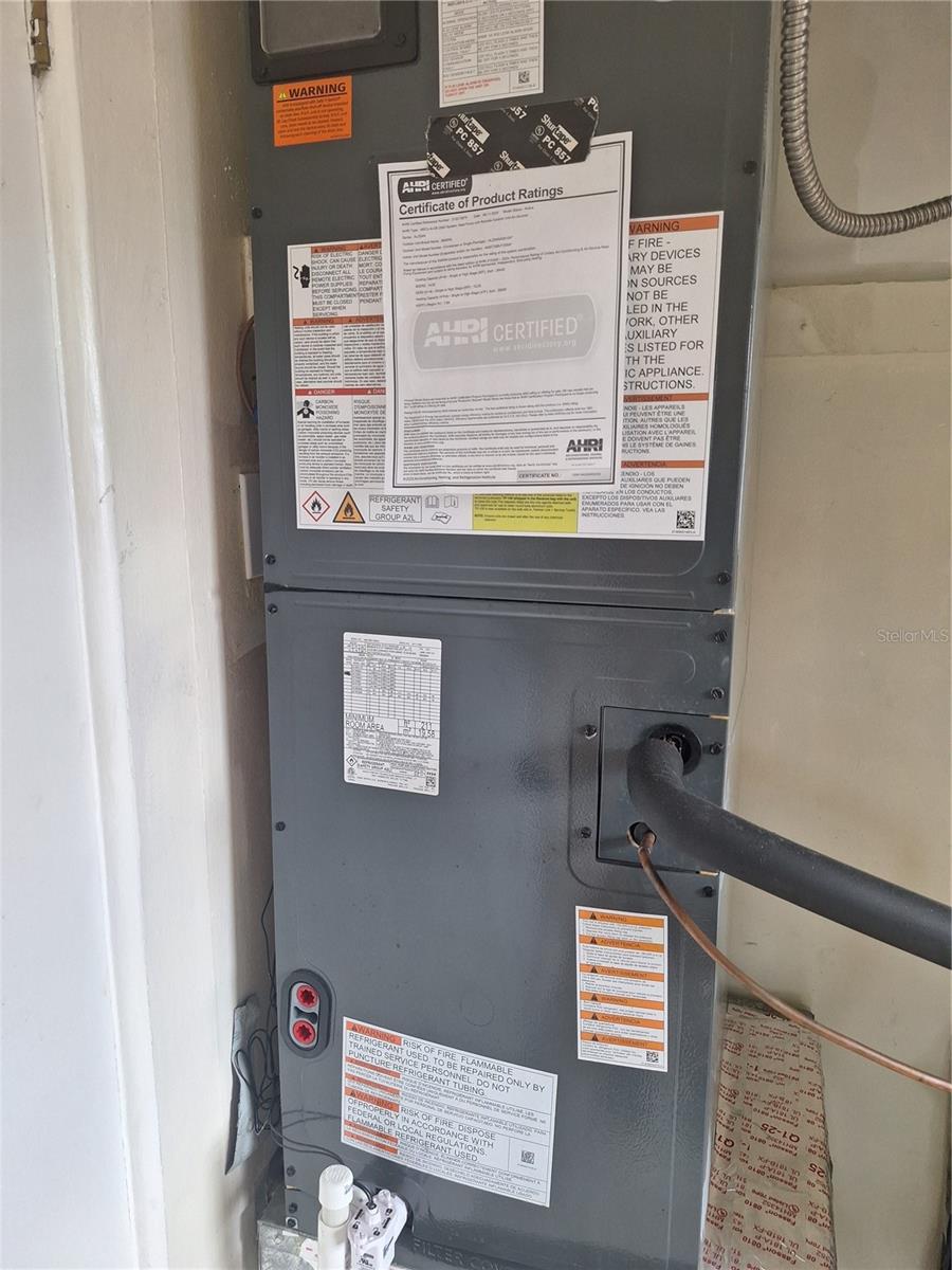 8916 NARCISSUS AVE, SEMINOLE, FL, 33777