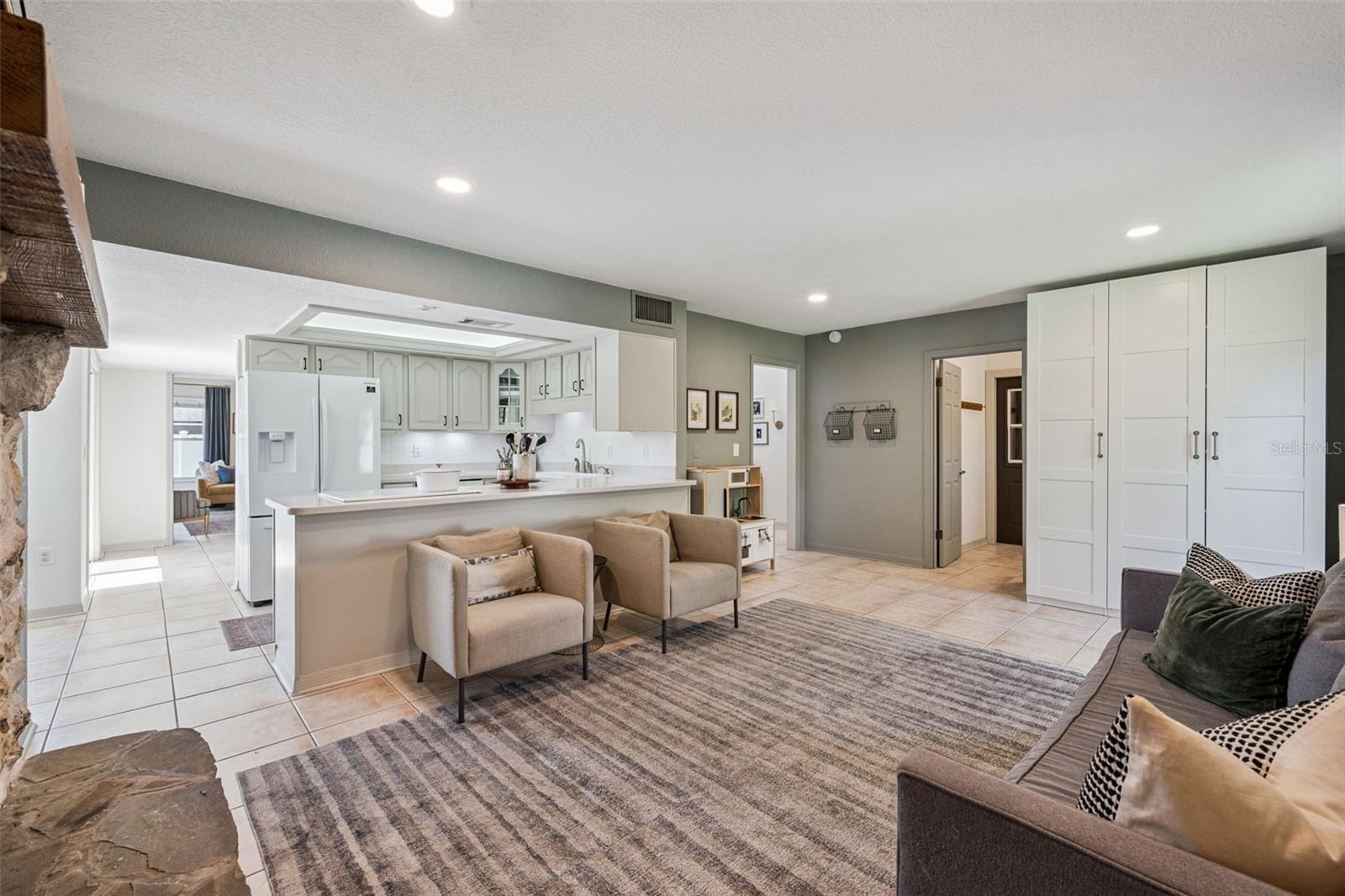 4202 WOODLYNNE LN, ORLANDO, FL, 32812