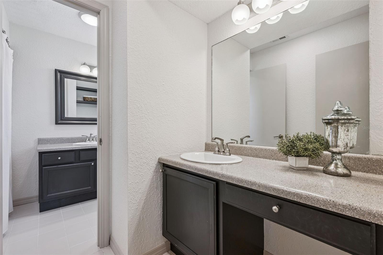 4202 WOODLYNNE LN, ORLANDO, FL, 32812