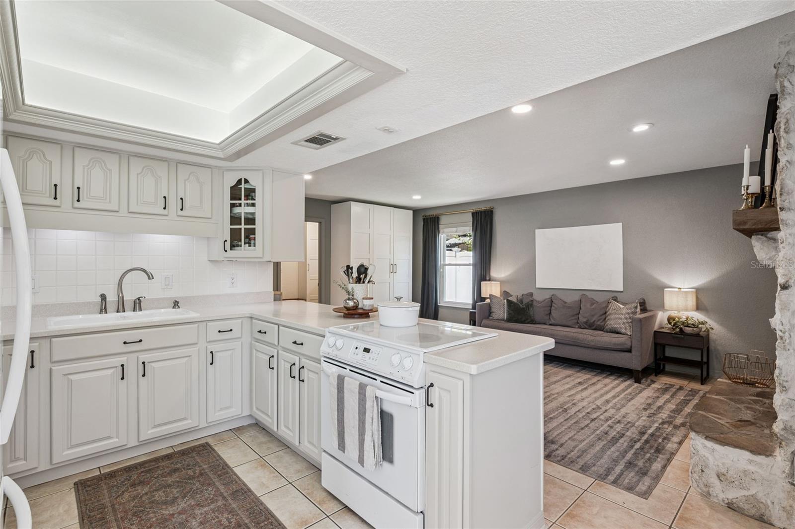 4202 WOODLYNNE LN, ORLANDO, FL, 32812