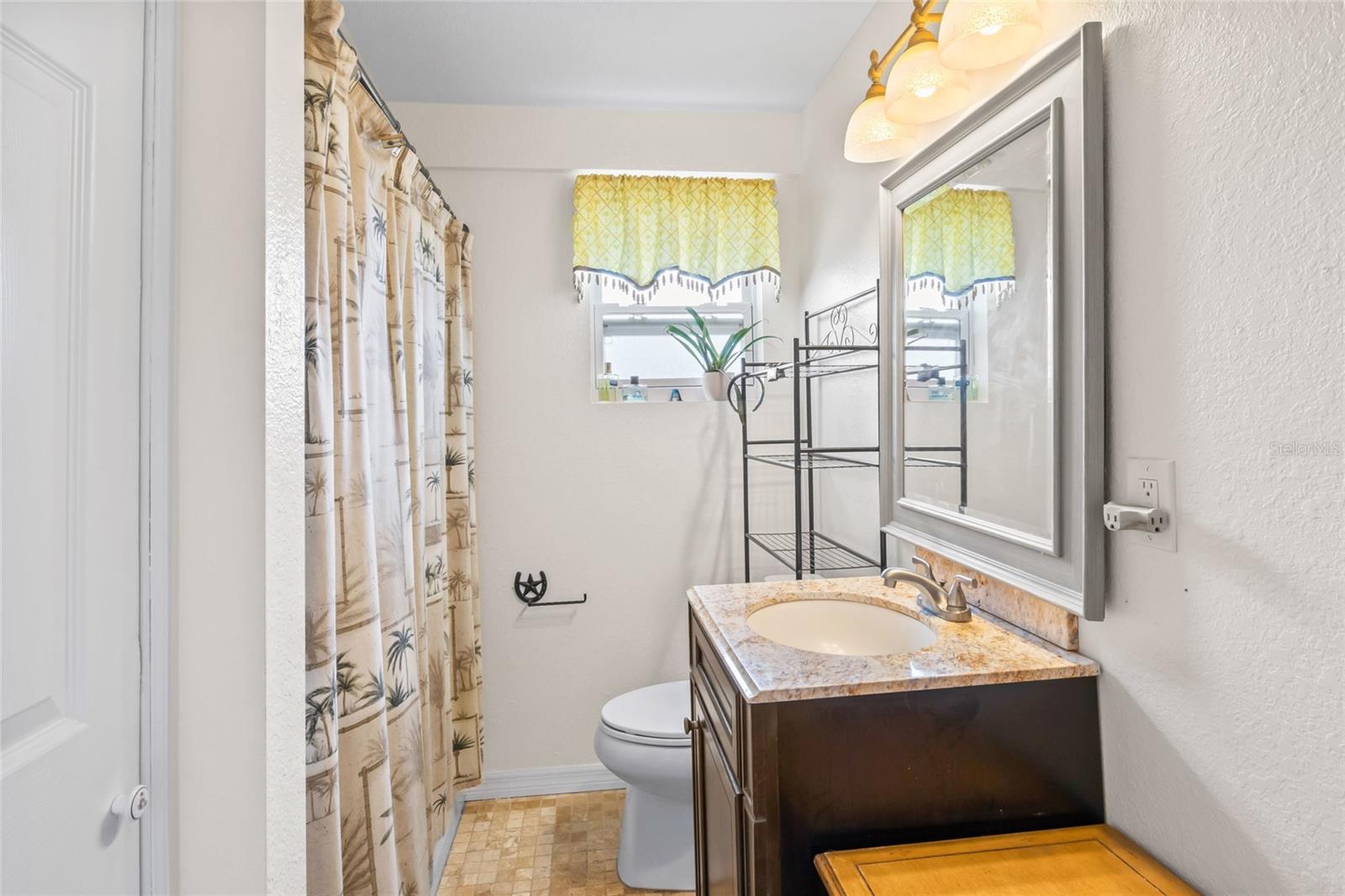 6050 STRINGFELLOW RD, ST JAMES CITY, FL, 33956