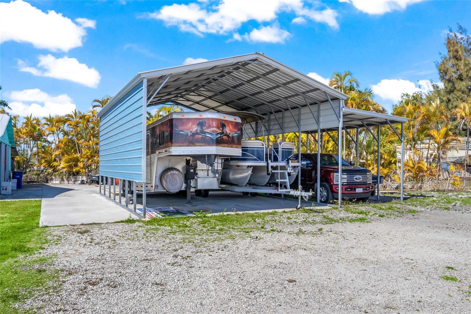 6050 STRINGFELLOW RD, ST JAMES CITY, FL, 33956