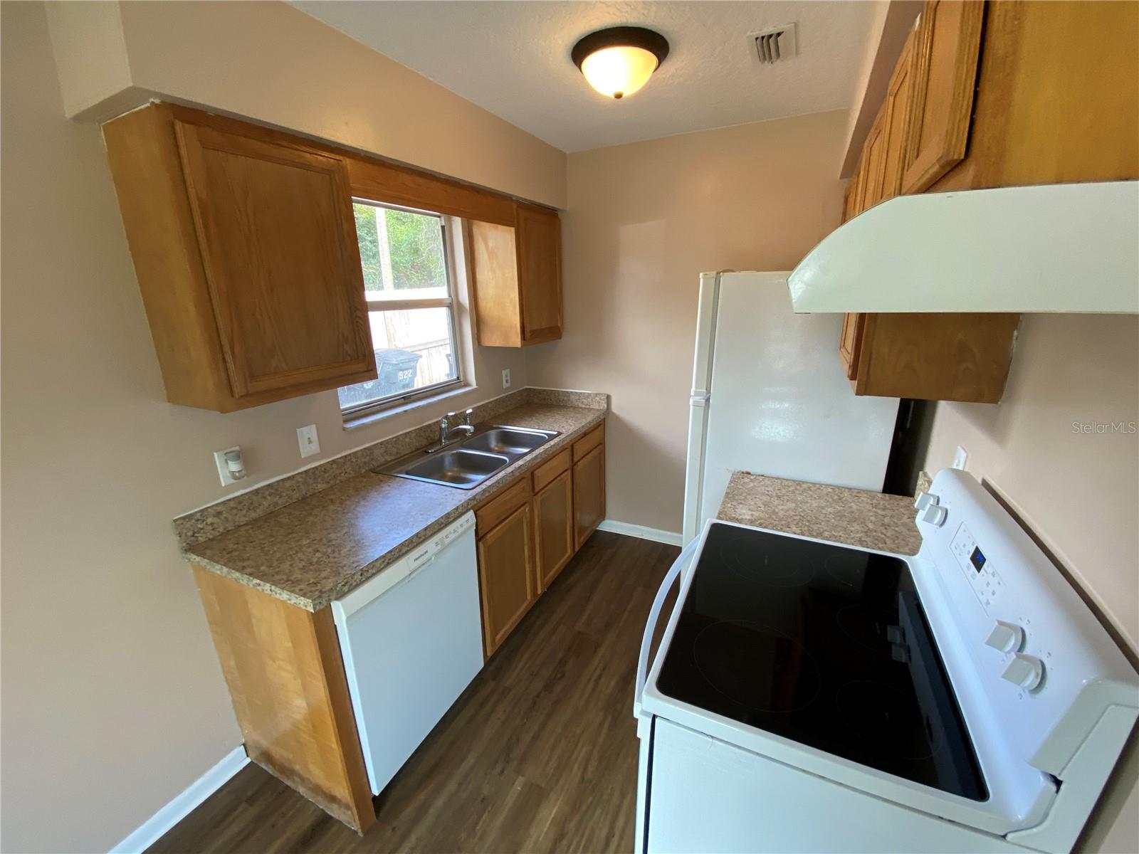 922 BEAU CT, ORANGE CITY, FL, 32763