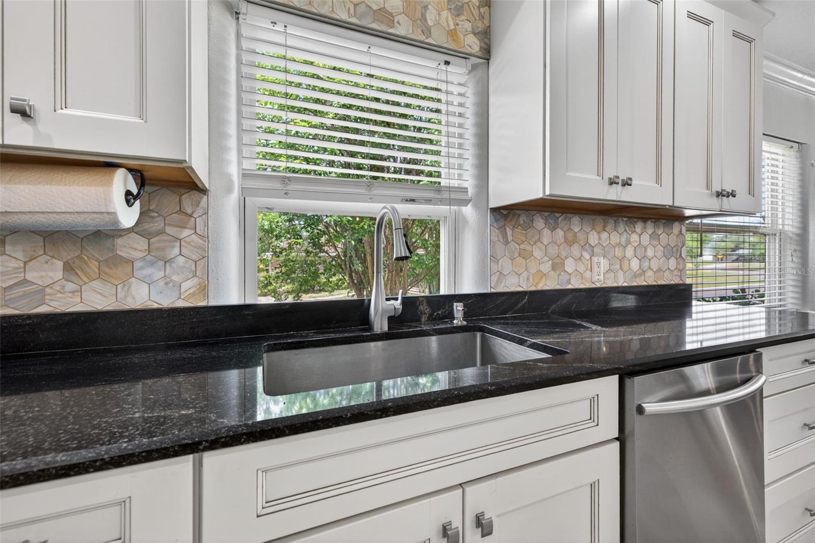 3318 N RIDGE AVE, TAMPA, FL, 33603