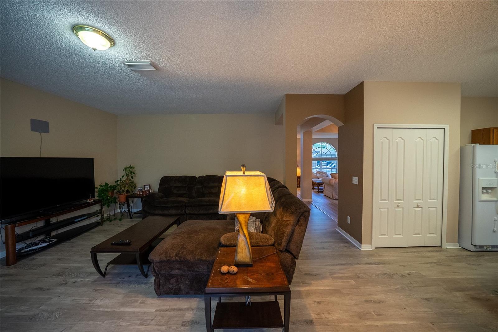 10526 BENEVA DR, TAMPA, FL, 33647