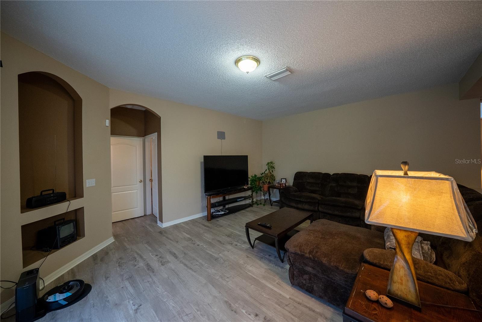 10526 BENEVA DR, TAMPA, FL, 33647