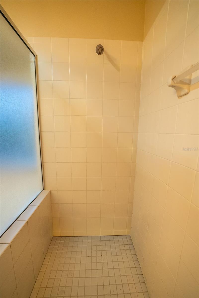 10526 BENEVA DR, TAMPA, FL, 33647