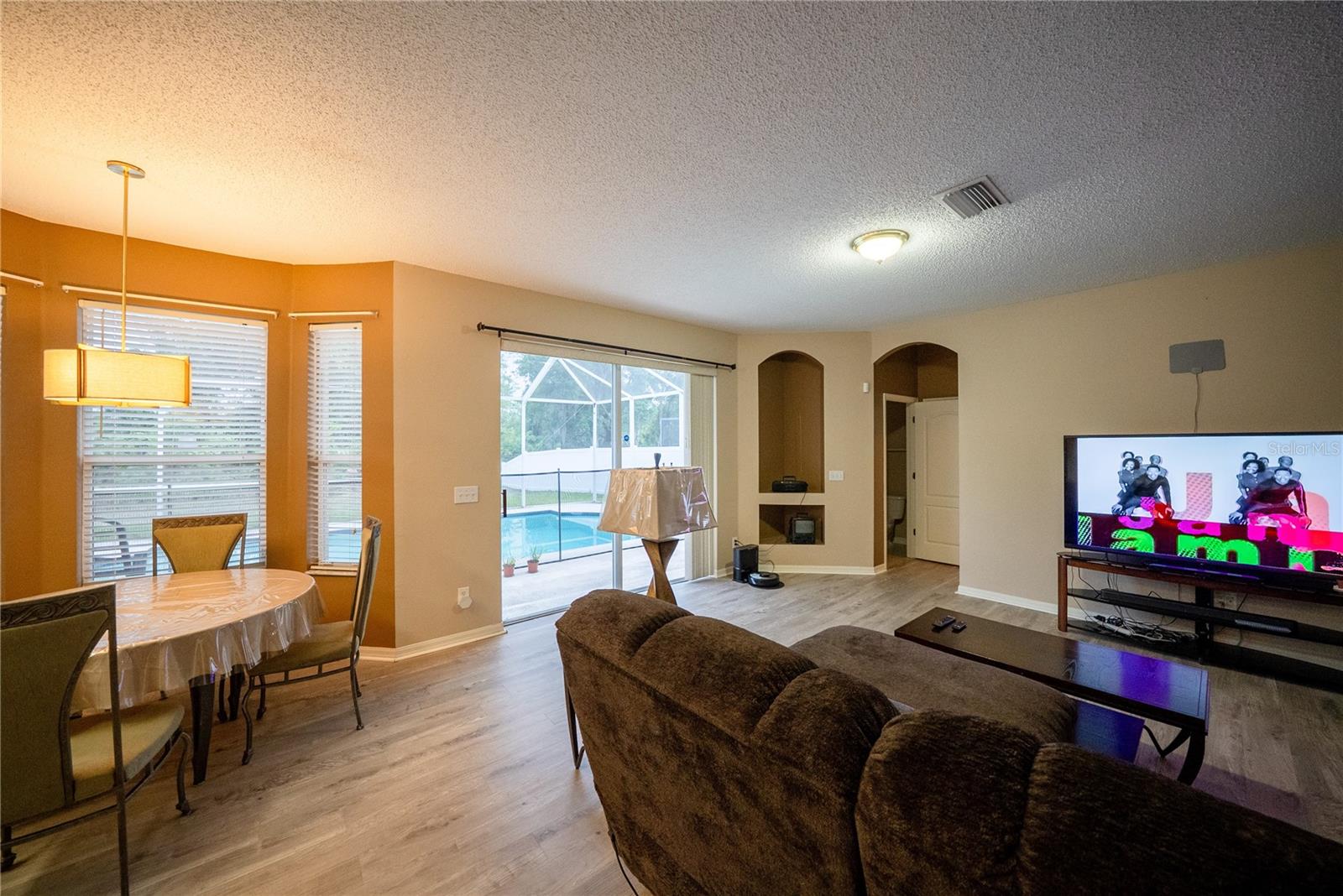 10526 BENEVA DR, TAMPA, FL, 33647