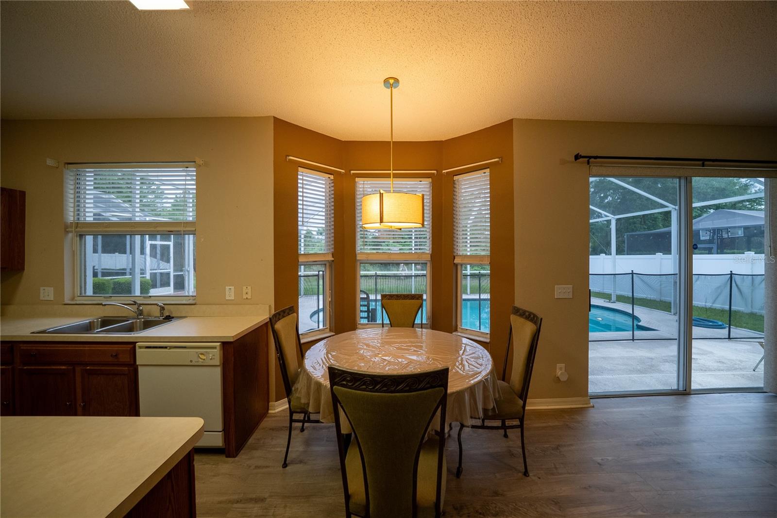 10526 BENEVA DR, TAMPA, FL, 33647