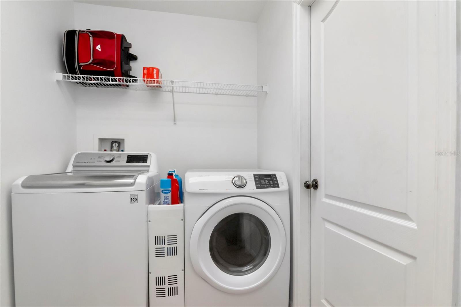 8408 CANTERBURY LAKE BLVD, TAMPA, FL, 33619