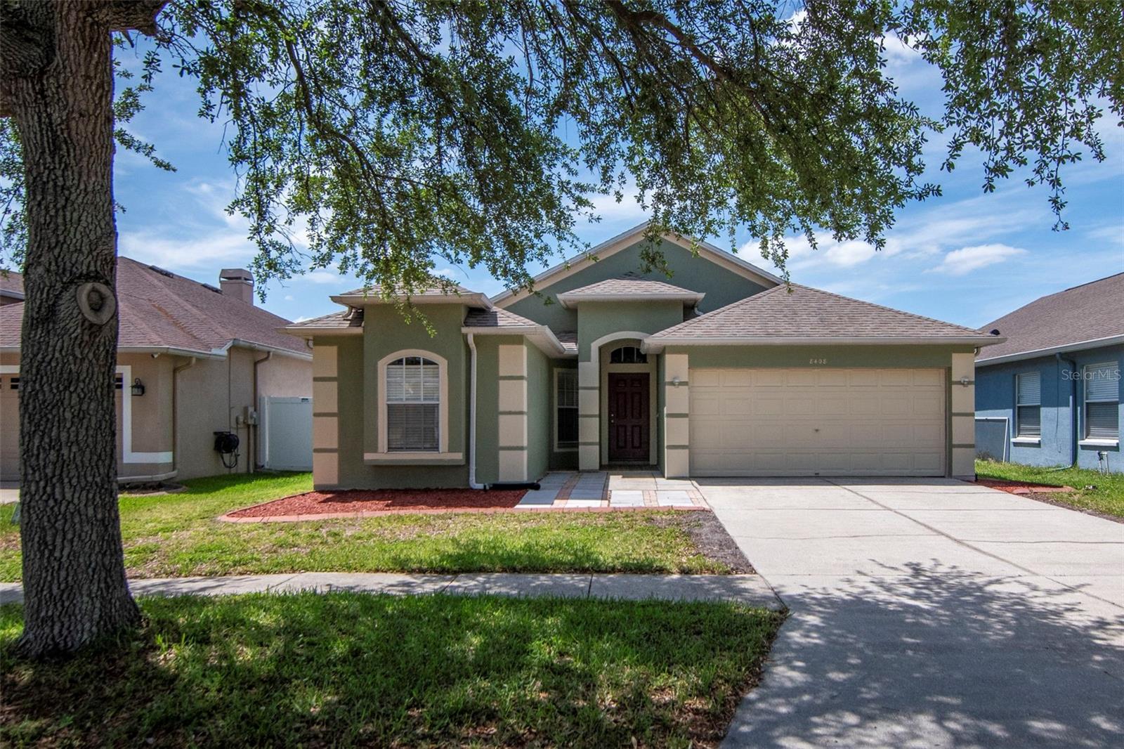 8408 CANTERBURY LAKE BLVD, TAMPA, FL, 33619