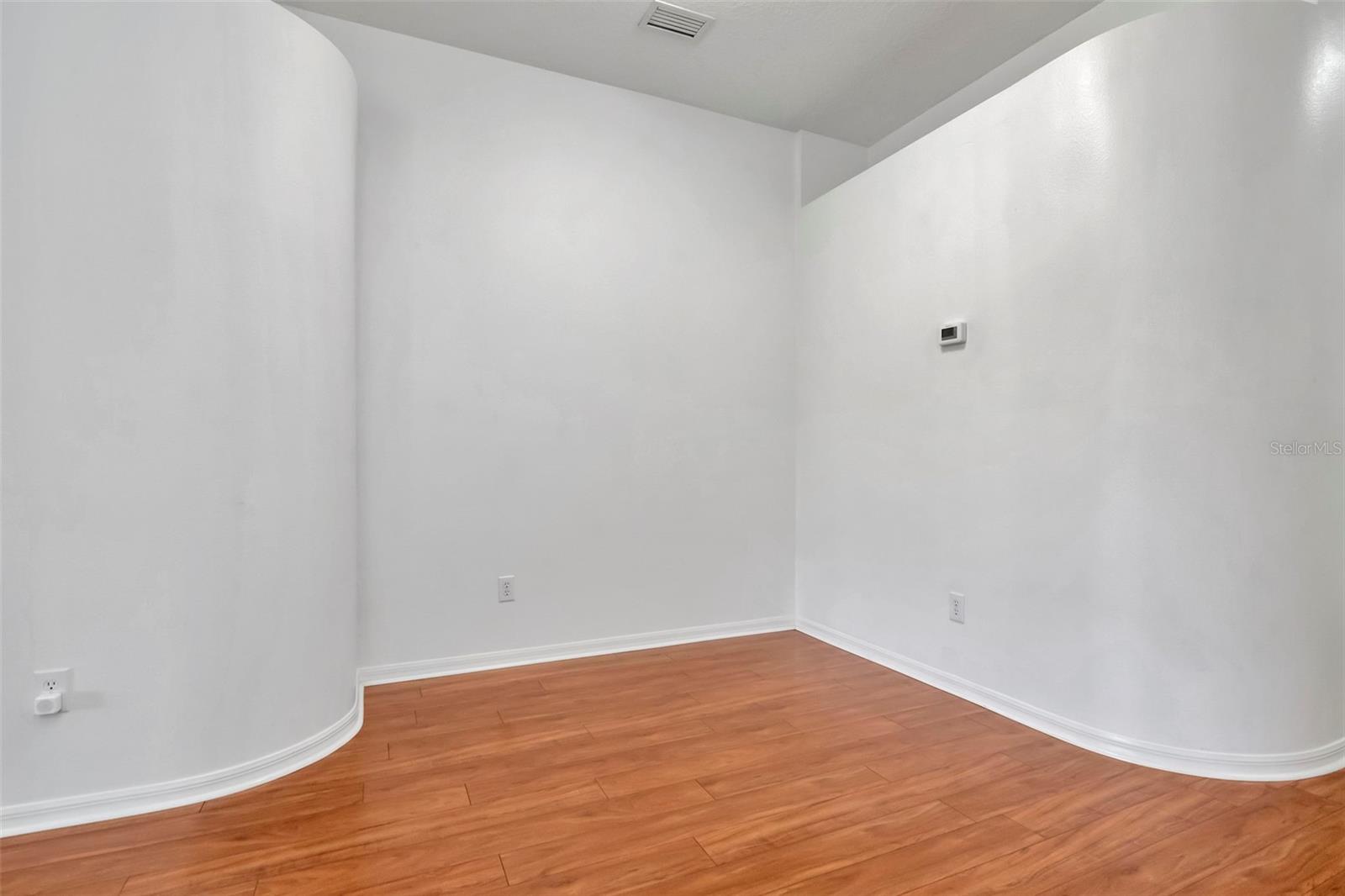 8408 CANTERBURY LAKE BLVD, TAMPA, FL, 33619