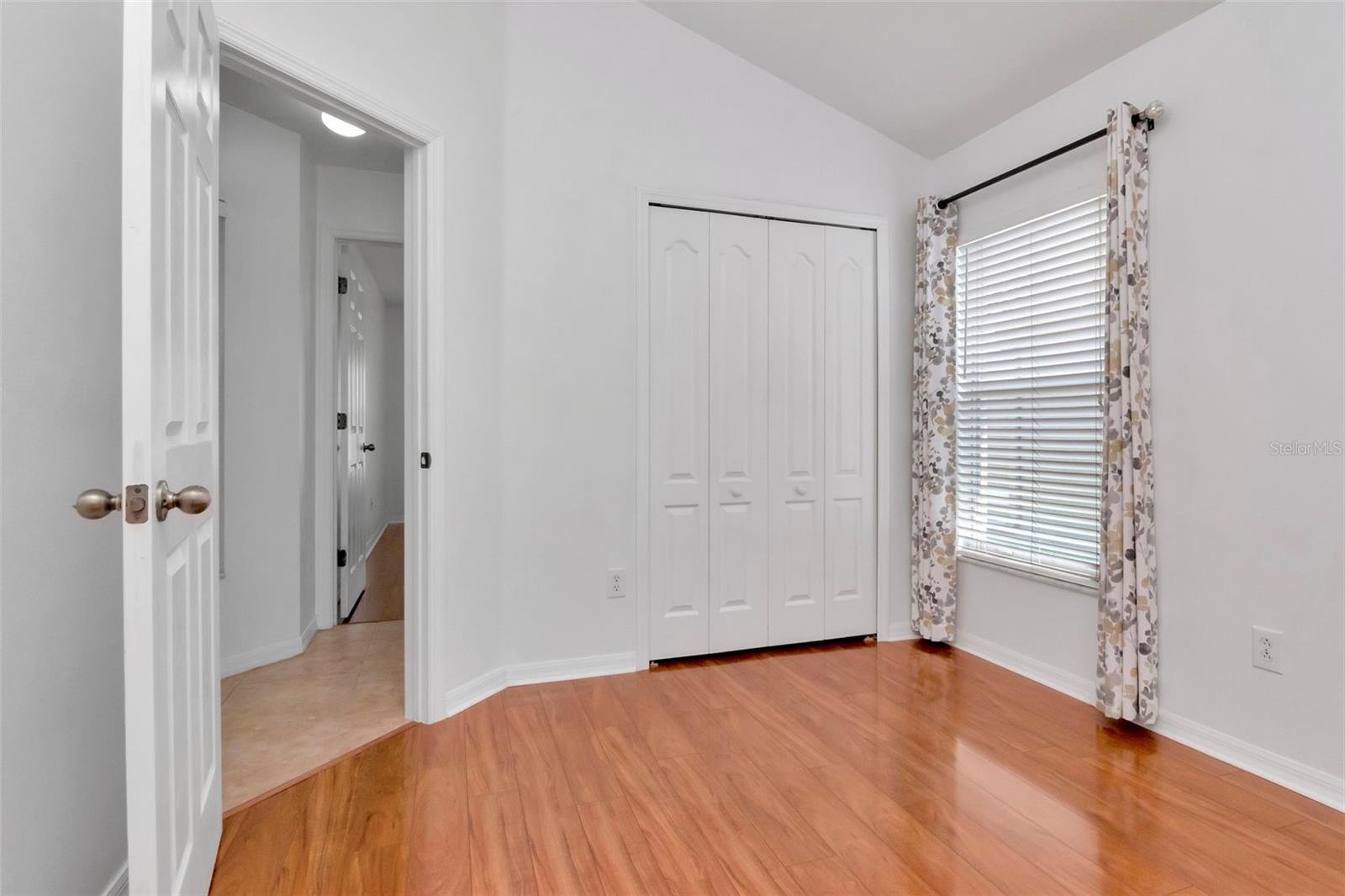 8408 CANTERBURY LAKE BLVD, TAMPA, FL, 33619