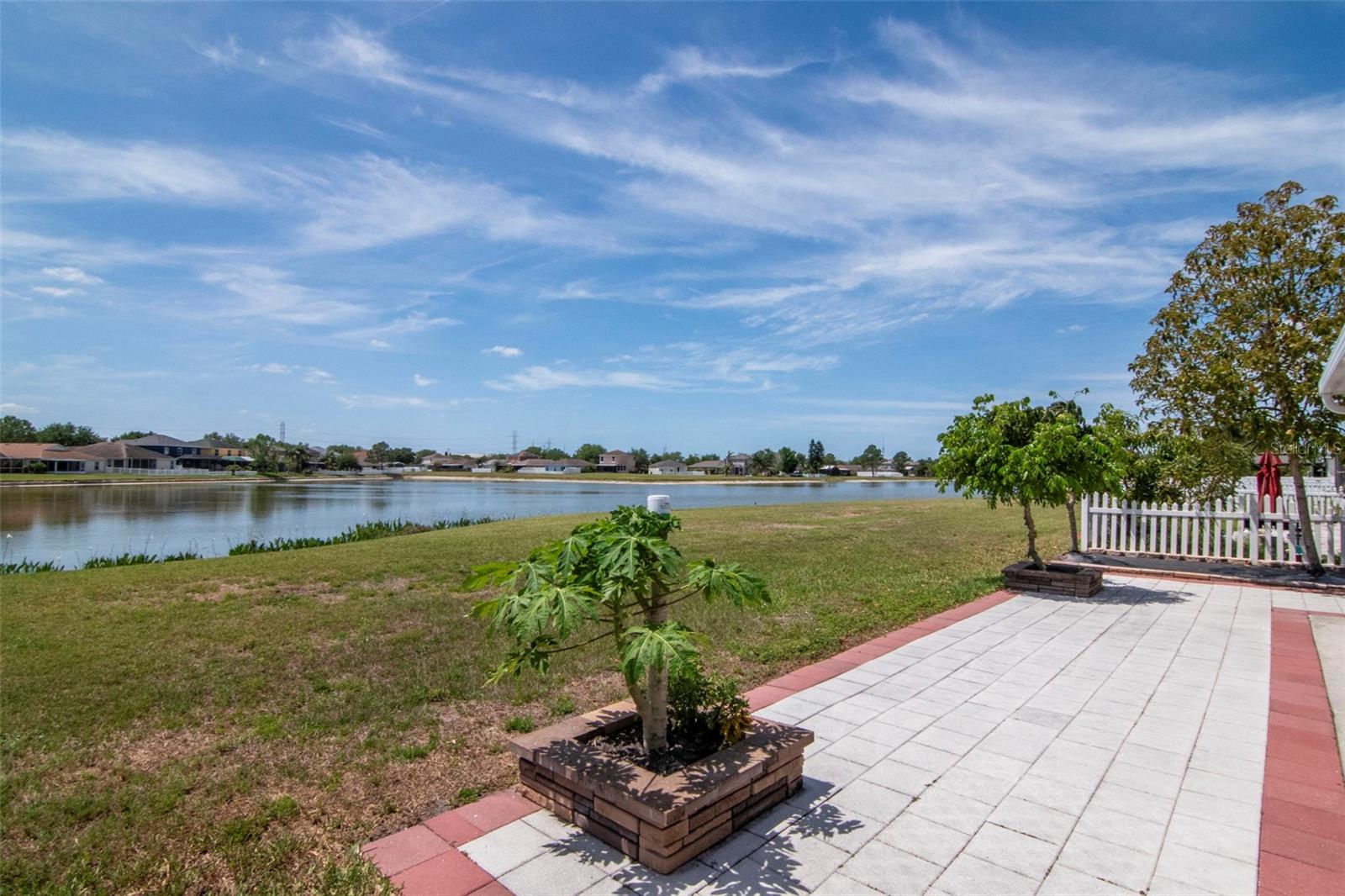 8408 CANTERBURY LAKE BLVD, TAMPA, FL, 33619