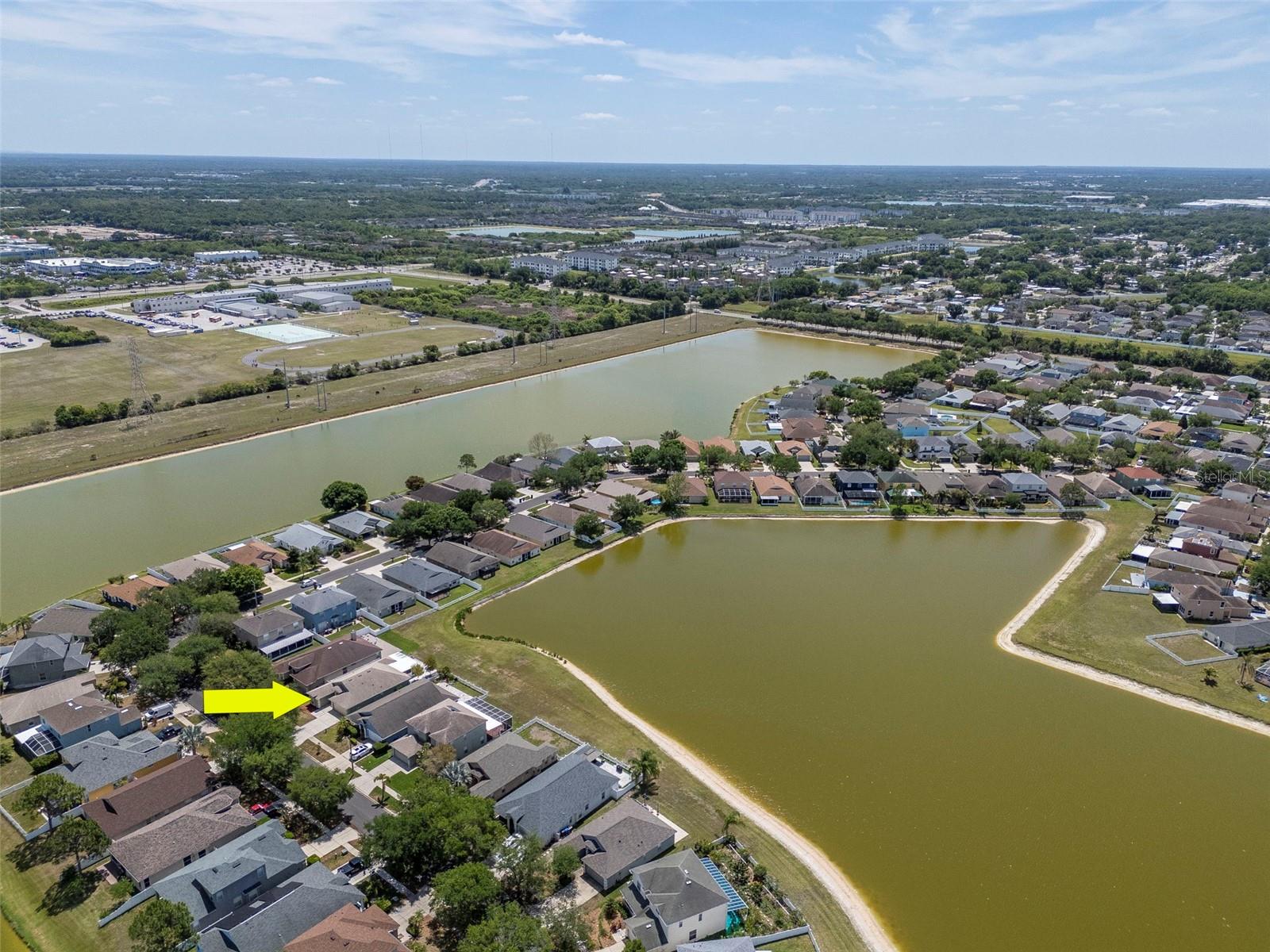 8408 CANTERBURY LAKE BLVD, TAMPA, FL, 33619