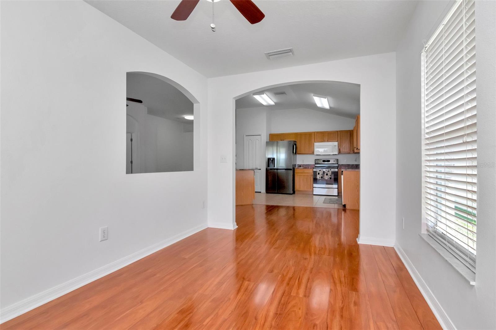 8408 CANTERBURY LAKE BLVD, TAMPA, FL, 33619