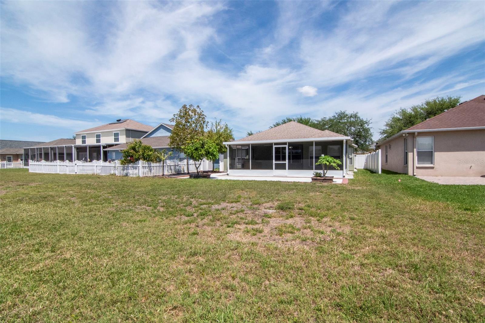 8408 CANTERBURY LAKE BLVD, TAMPA, FL, 33619