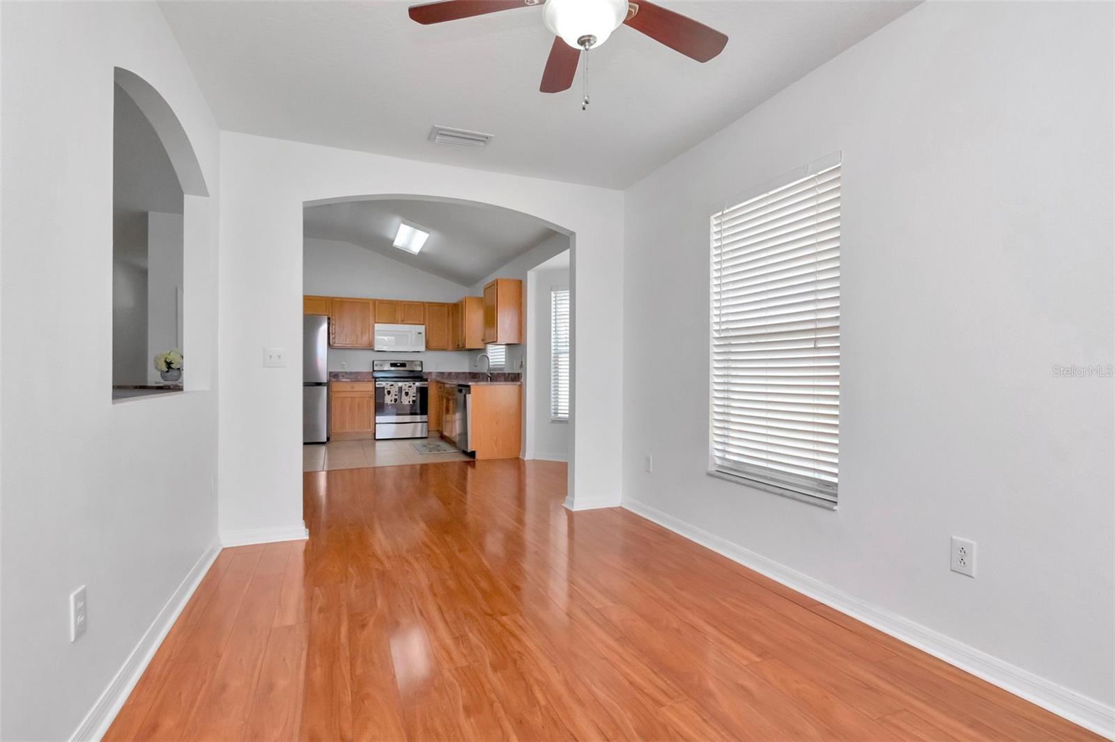 8408 CANTERBURY LAKE BLVD, TAMPA, FL, 33619