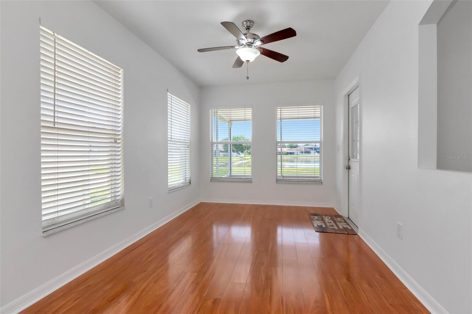 8408 CANTERBURY LAKE BLVD, TAMPA, FL, 33619