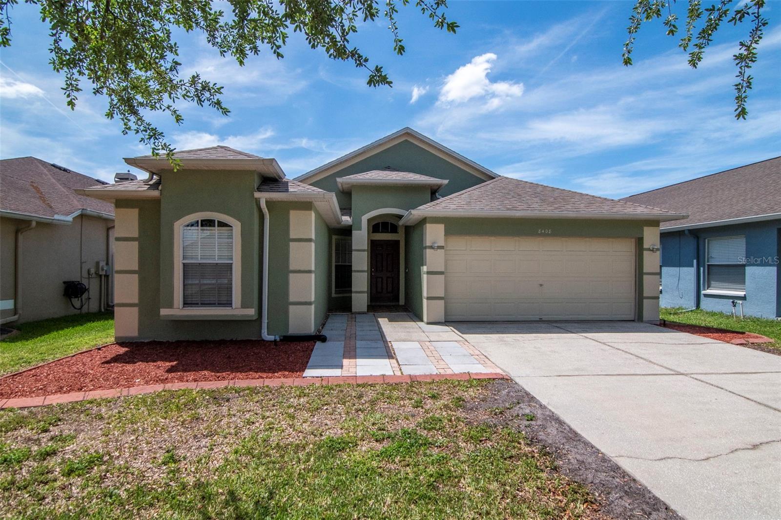 8408 CANTERBURY LAKE BLVD, TAMPA, FL, 33619