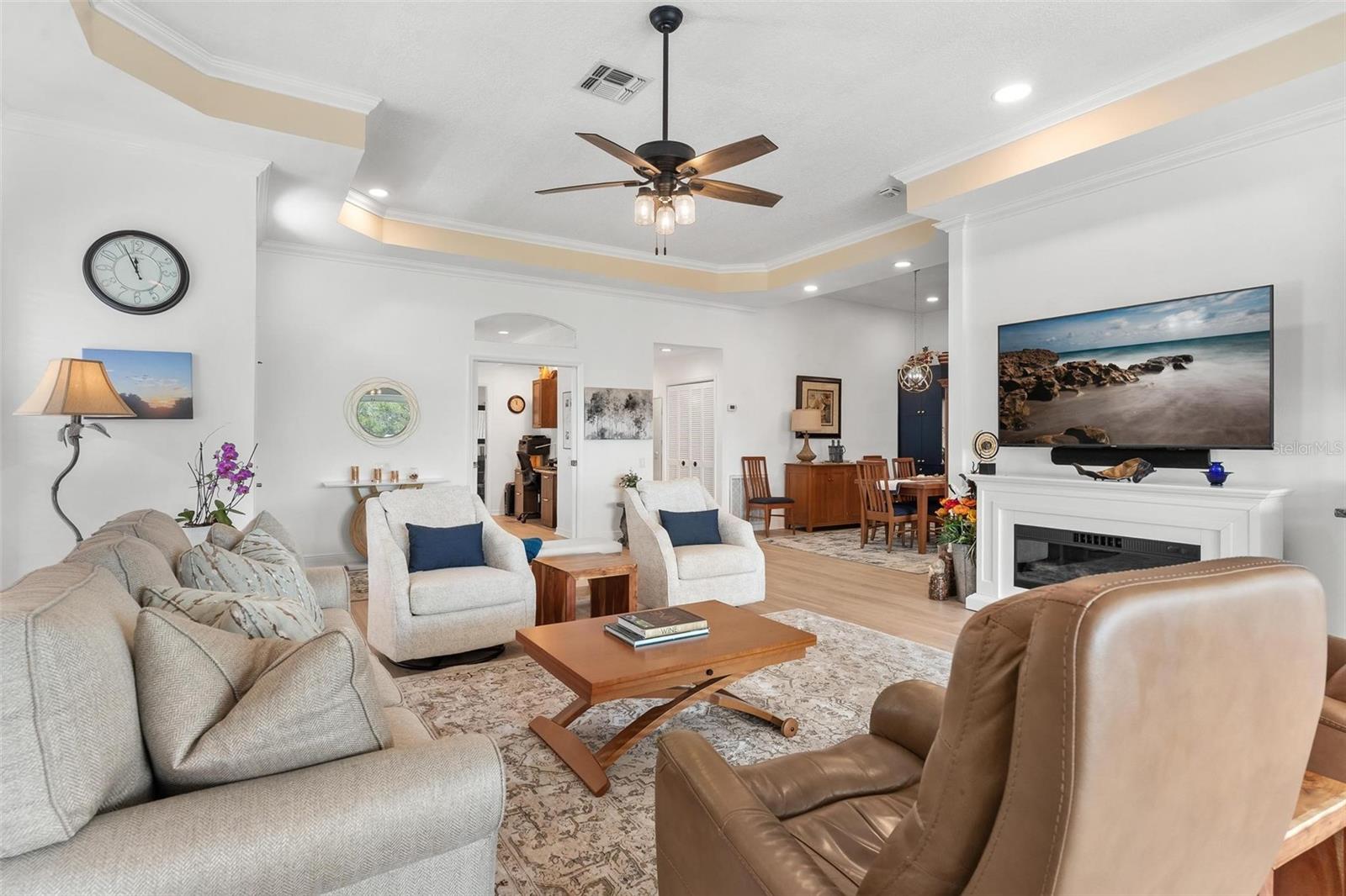 6020 TOPSAIL RD, LADY LAKE, FL, 32159