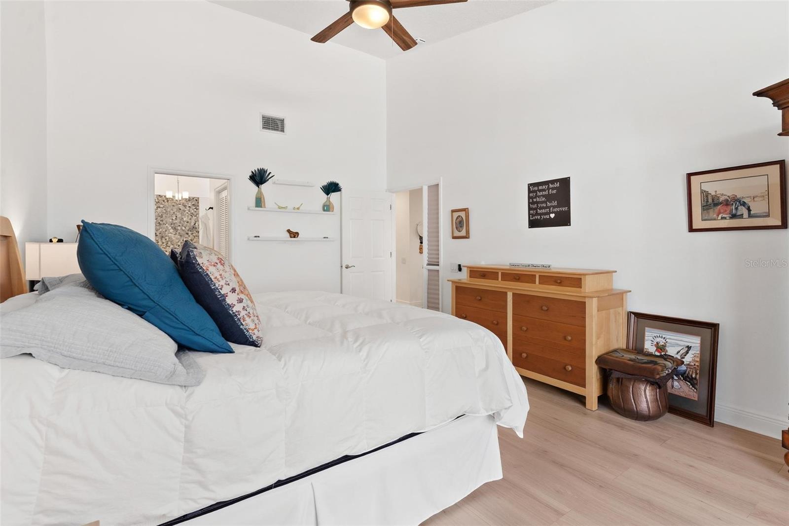 6020 TOPSAIL RD, LADY LAKE, FL, 32159