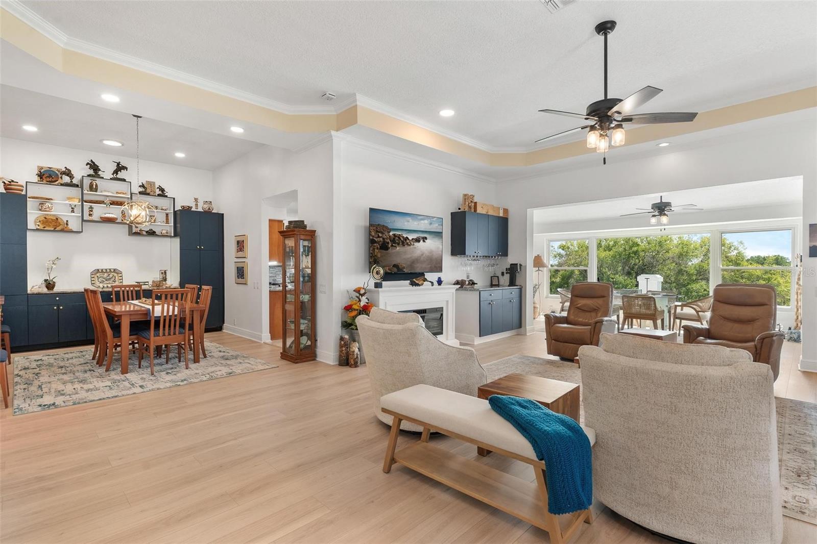 6020 TOPSAIL RD, LADY LAKE, FL, 32159