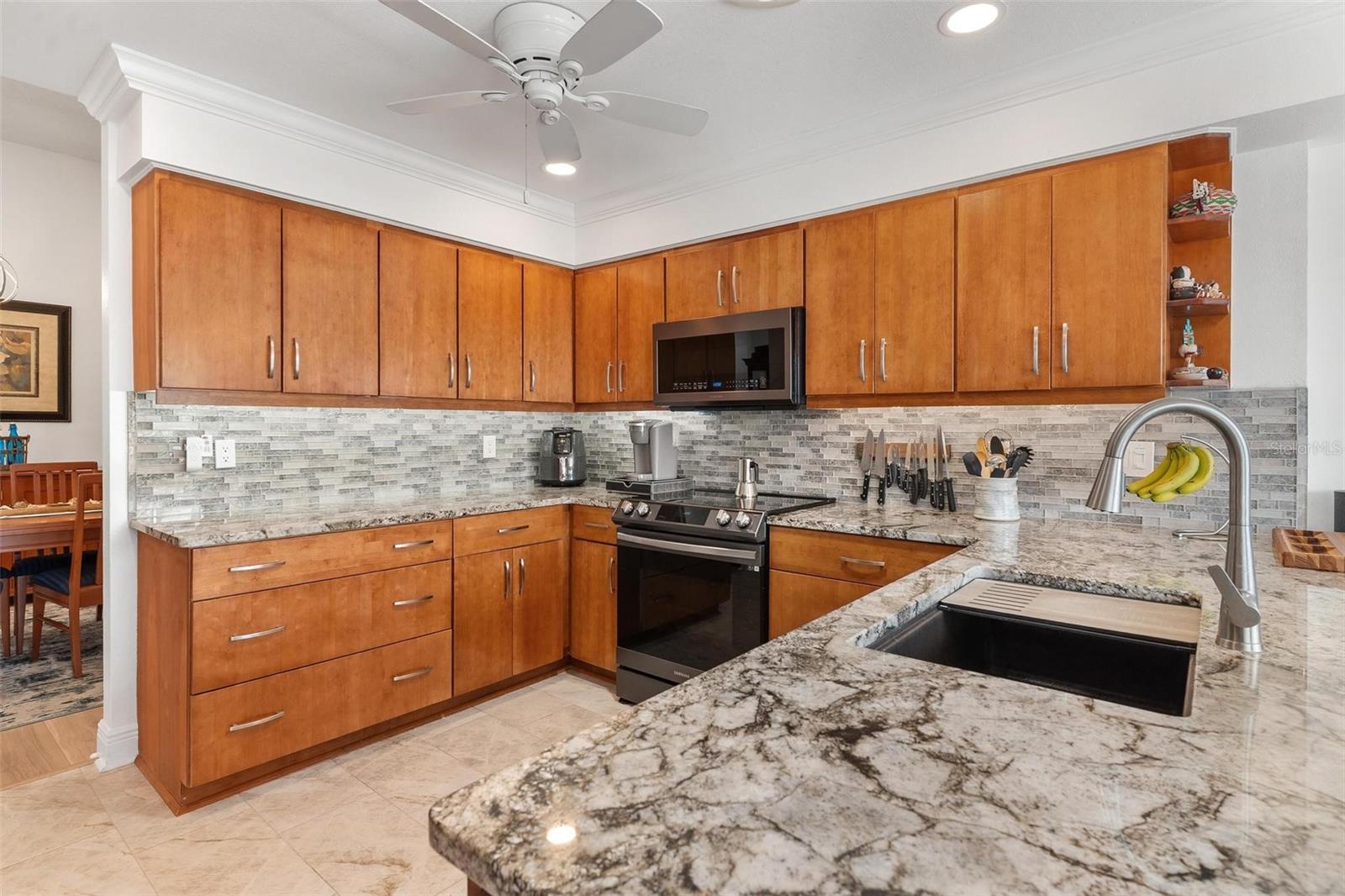 6020 TOPSAIL RD, LADY LAKE, FL, 32159