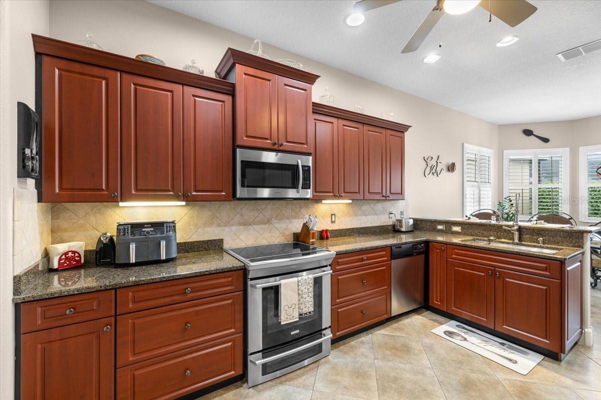 9020 PENELOPE DR, WEEKI WACHEE, FL, 34613