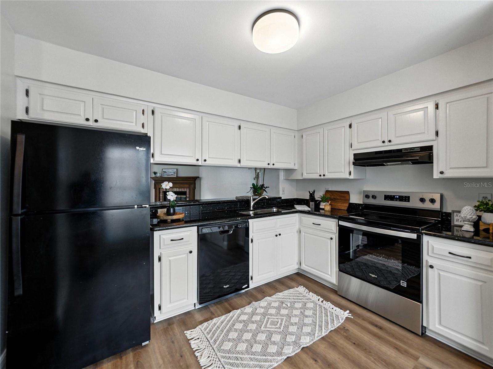 1816 MILL RUN CIR, TAMPA, FL, 33613