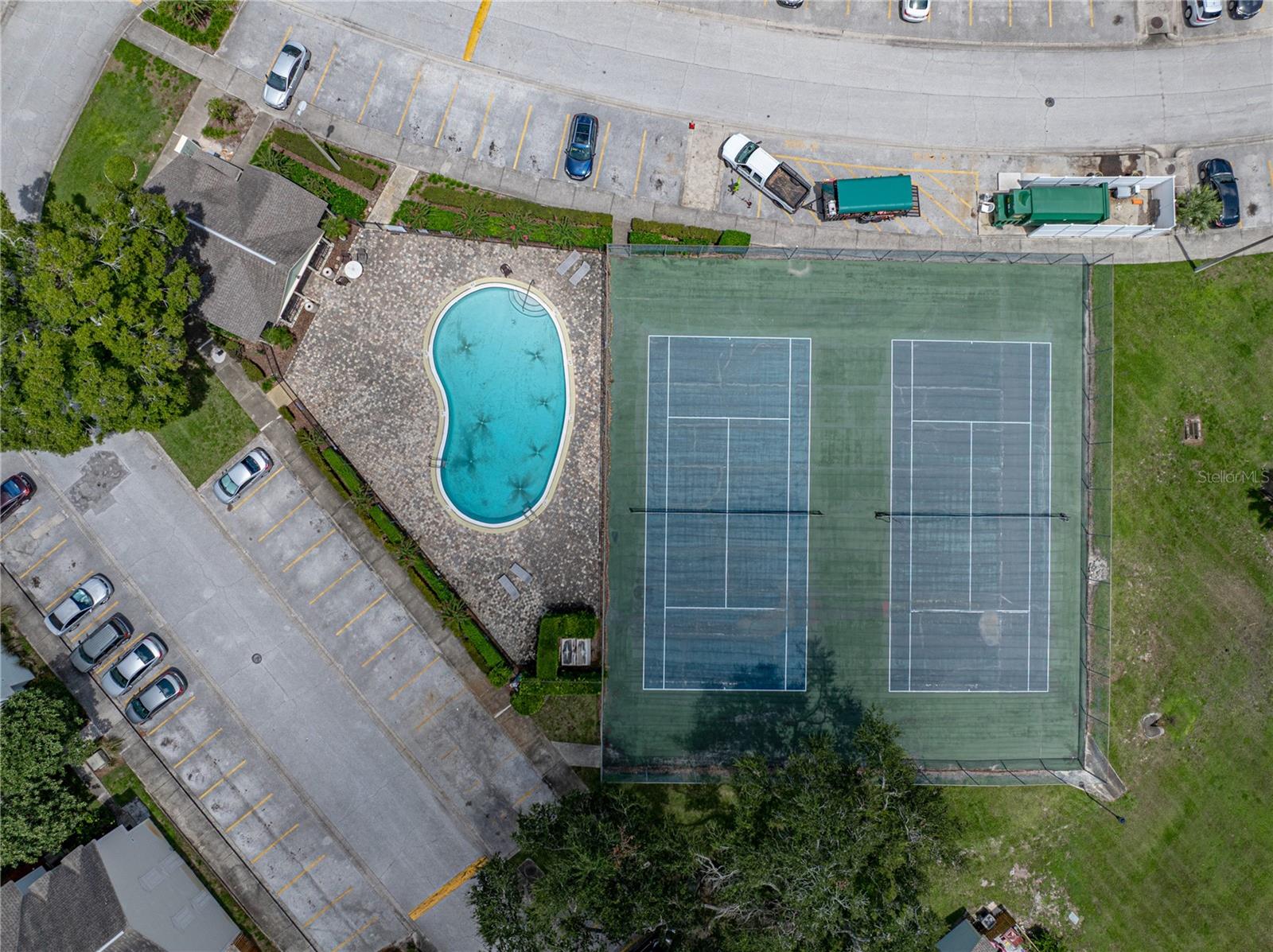 1816 MILL RUN CIR, TAMPA, FL, 33613