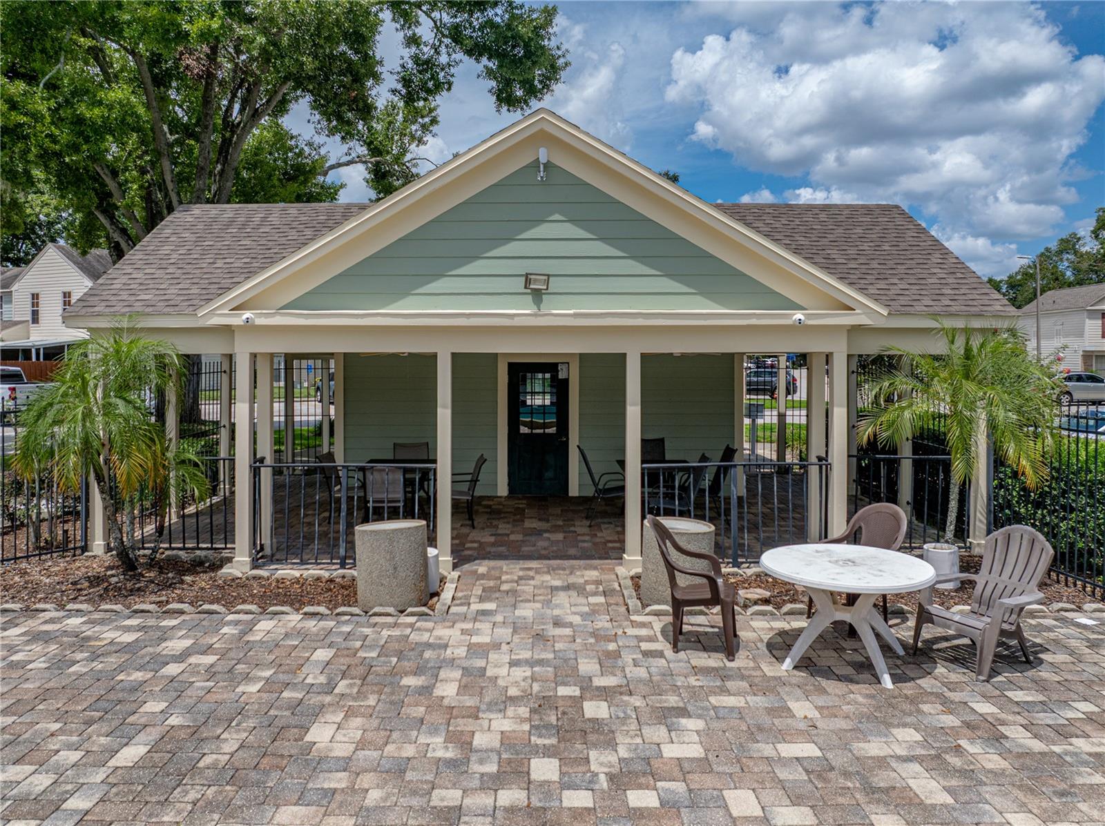 1816 MILL RUN CIR, TAMPA, FL, 33613