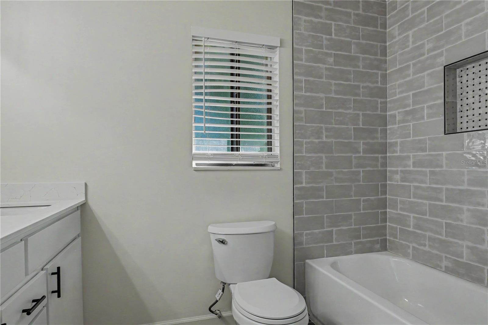 150 BROOKSIDE LN, PALM COAST, FL, 32137