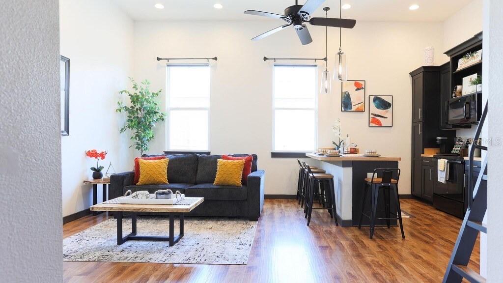 2004 N HOWARD AVE #204, TAMPA, FL, 33607