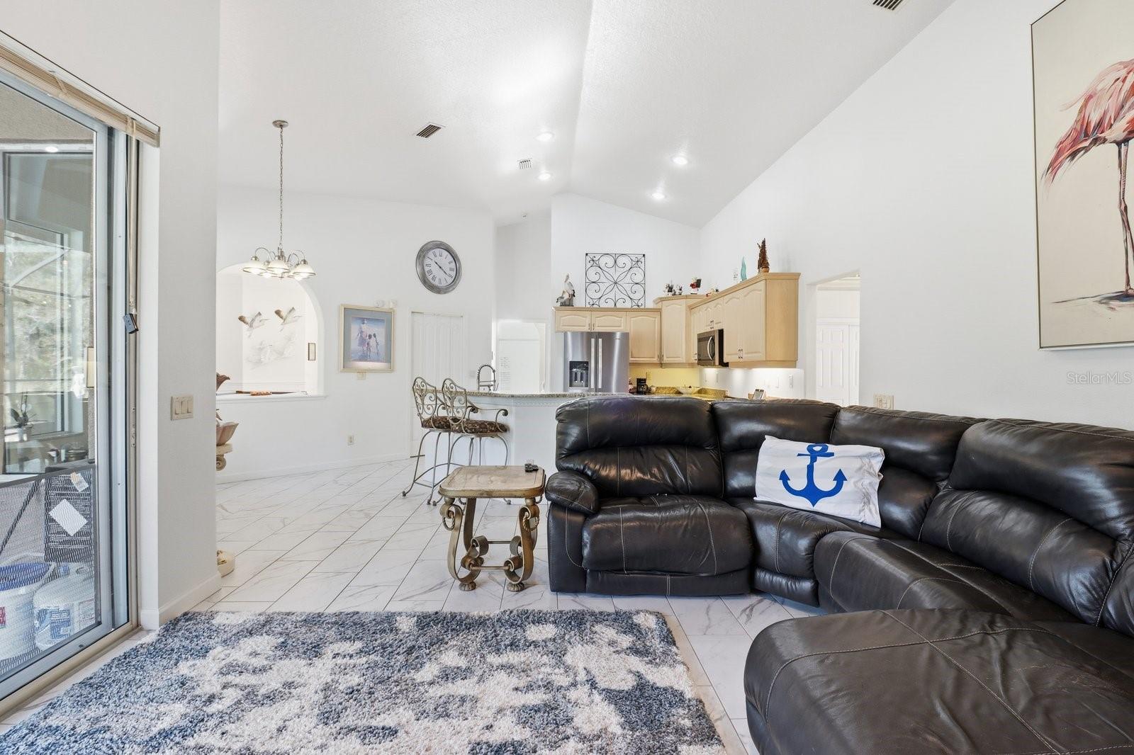 11113 FLATWOOD AVE, WEEKI WACHEE, FL, 34613