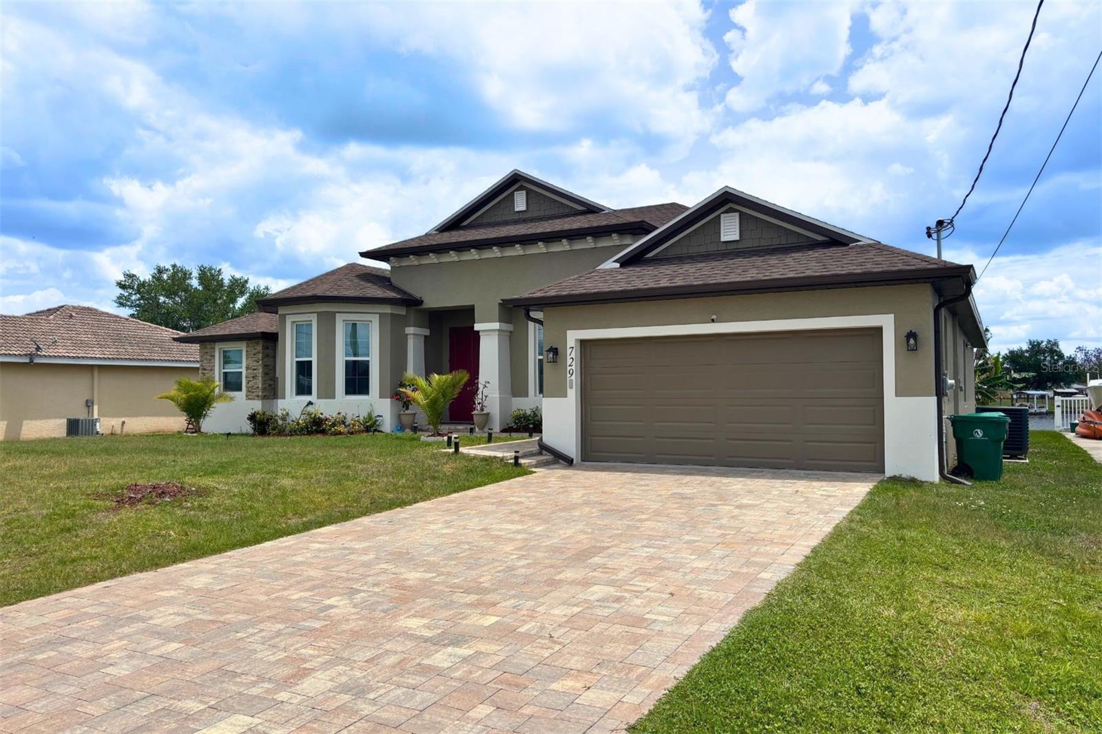 729 CRESTVIEW CIR NW, PORT CHARLOTTE, FL, 33948