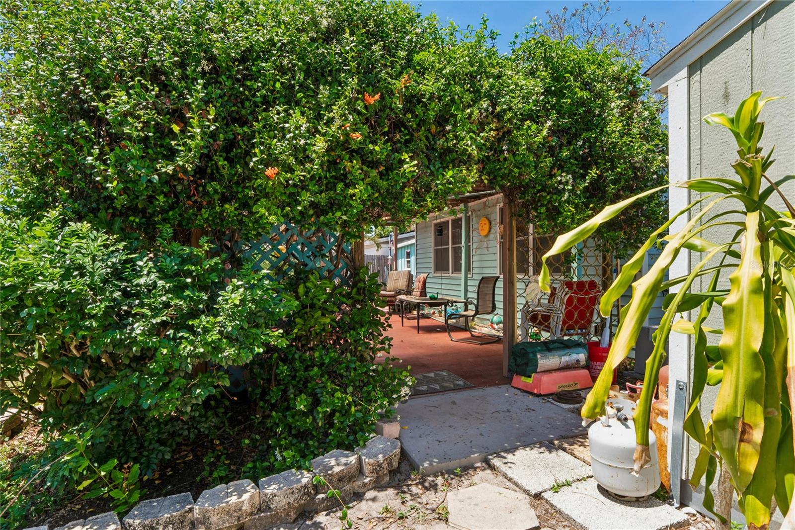 348 LEWIS BLVD SE, ST PETERSBURG, FL, 33705