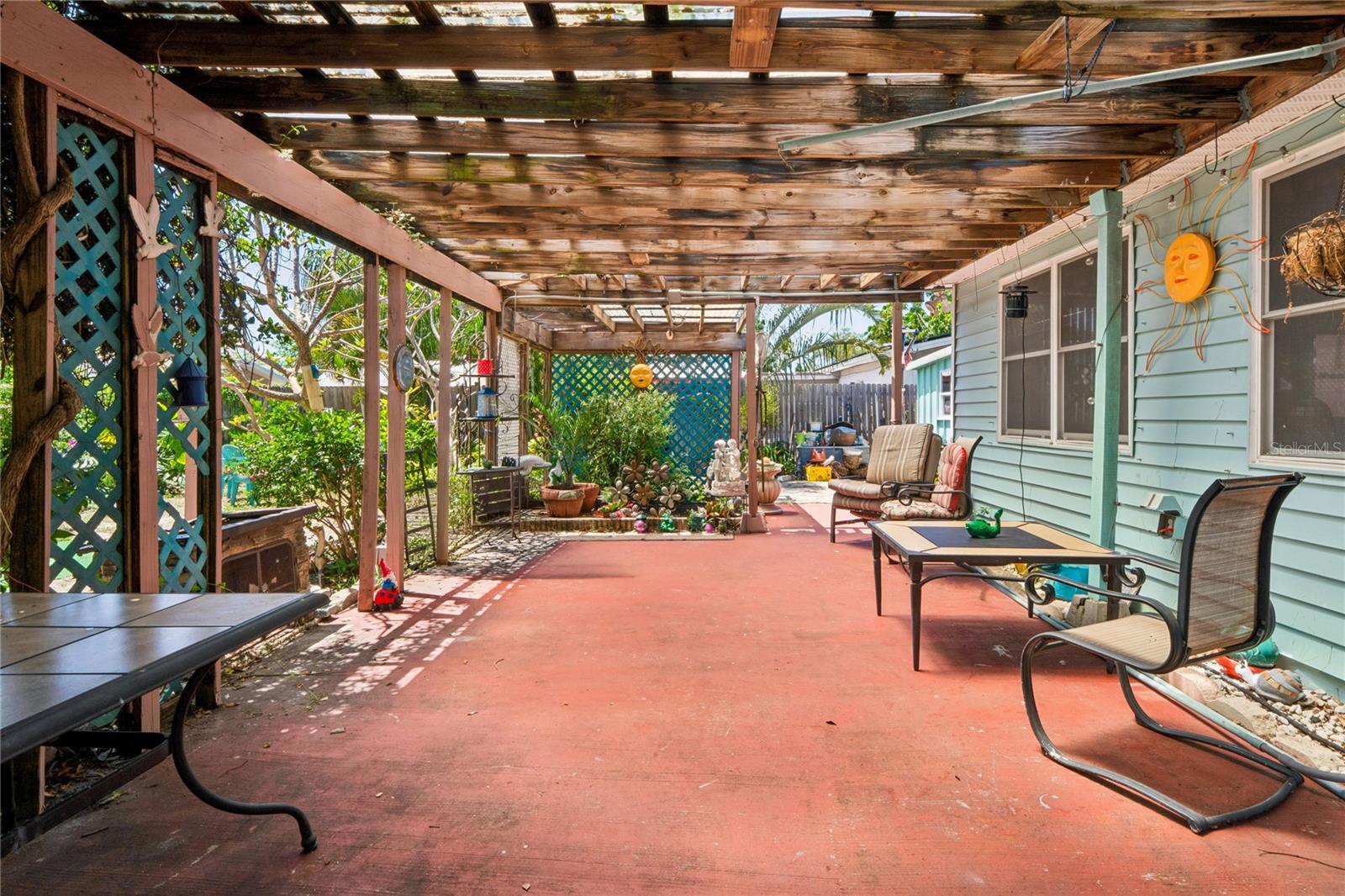 348 LEWIS BLVD SE, ST PETERSBURG, FL, 33705